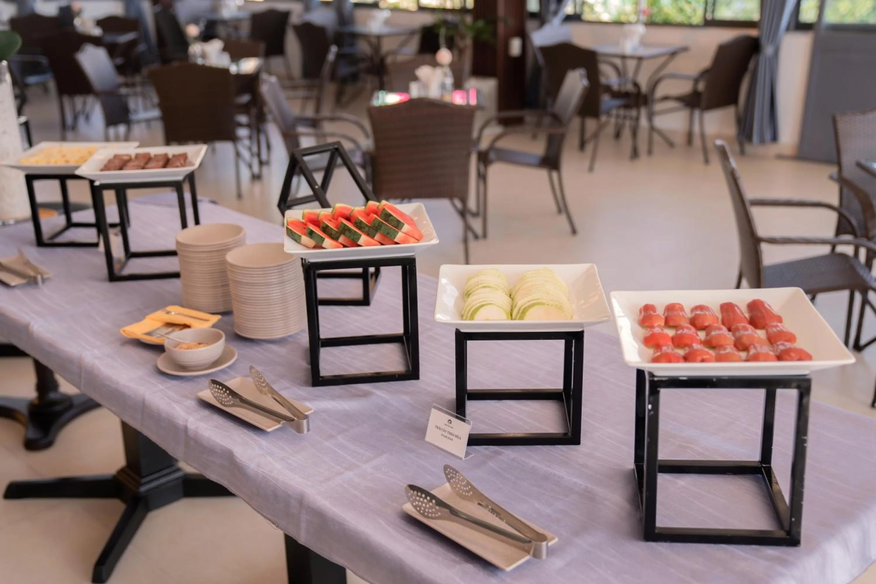 Food and drinks in Song Tien Hotel