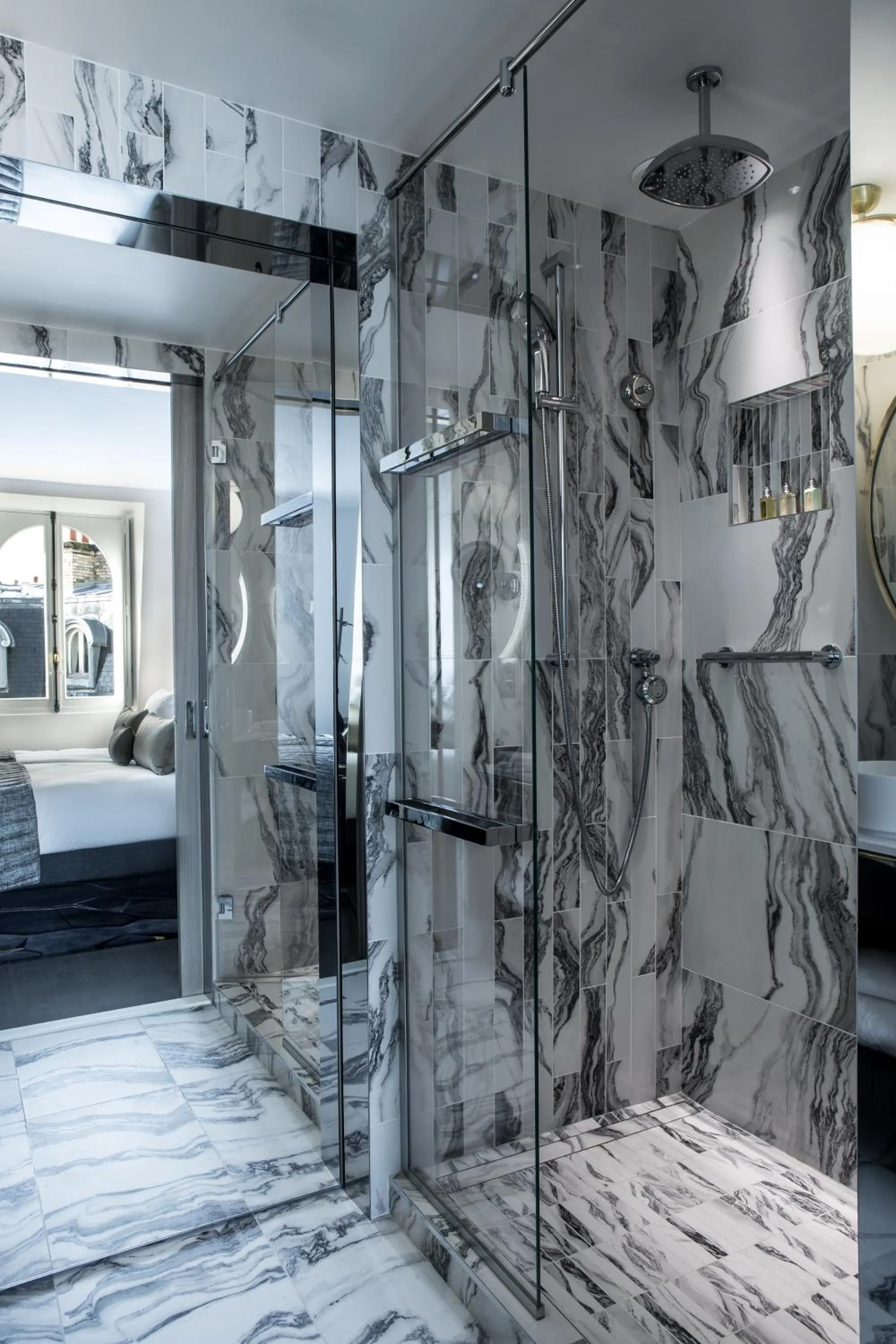 Shower in La Clef Champs-Élysées Paris by The Crest Collection