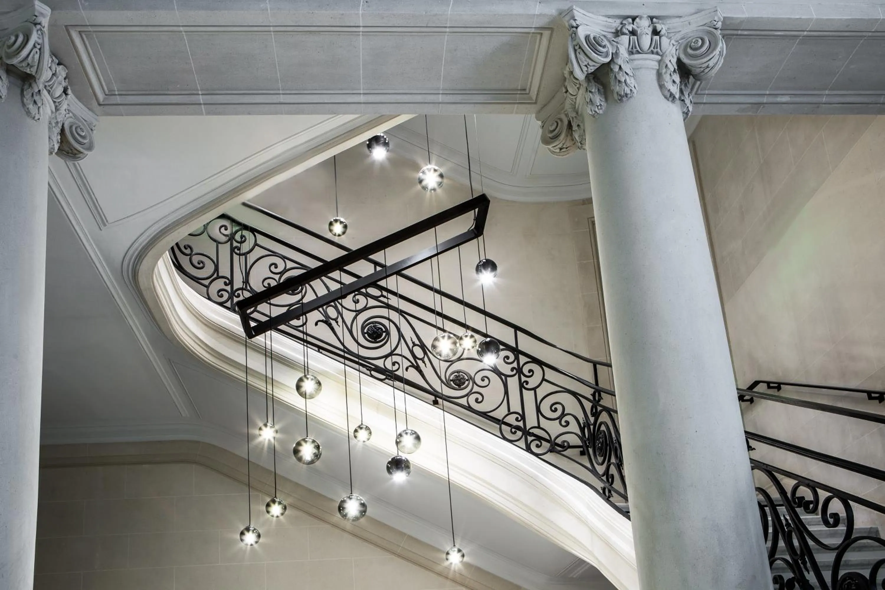 Area and facilities in La Clef Champs-Élysées Paris by The Crest Collection