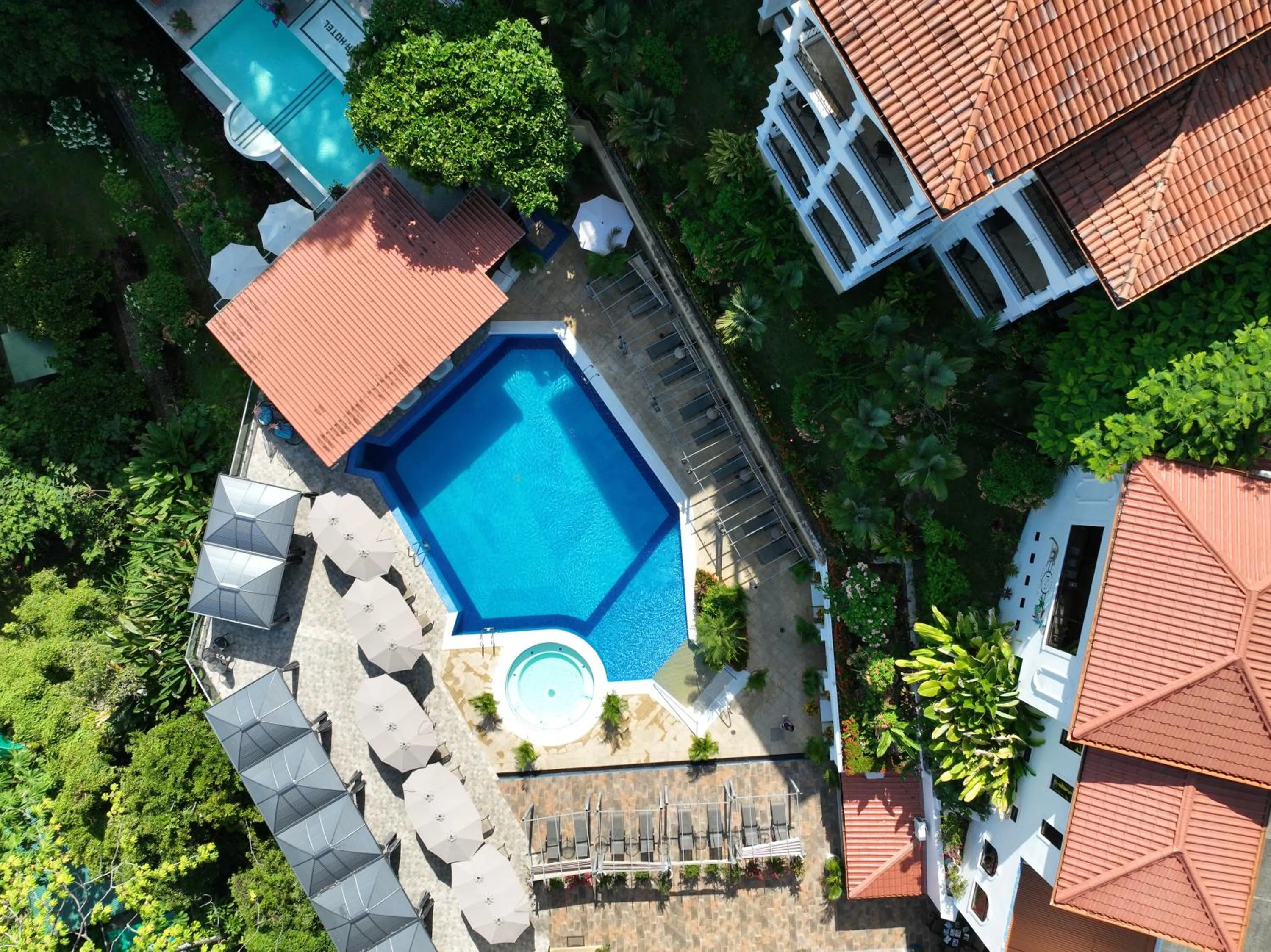 Property building in Shana by the Beach Manuel Antonio