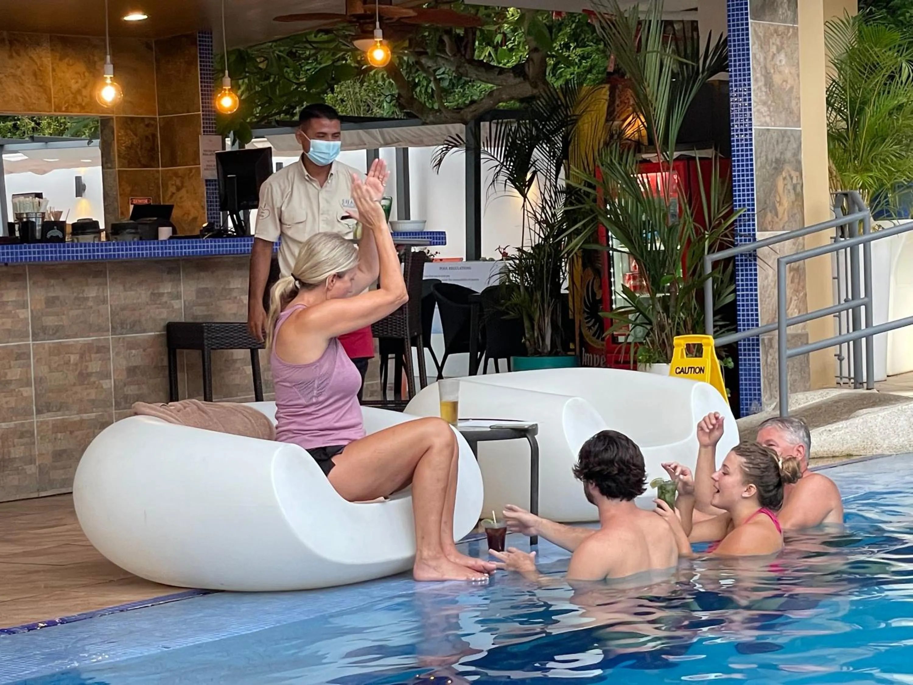 Guests in Shana by the Beach Manuel Antonio