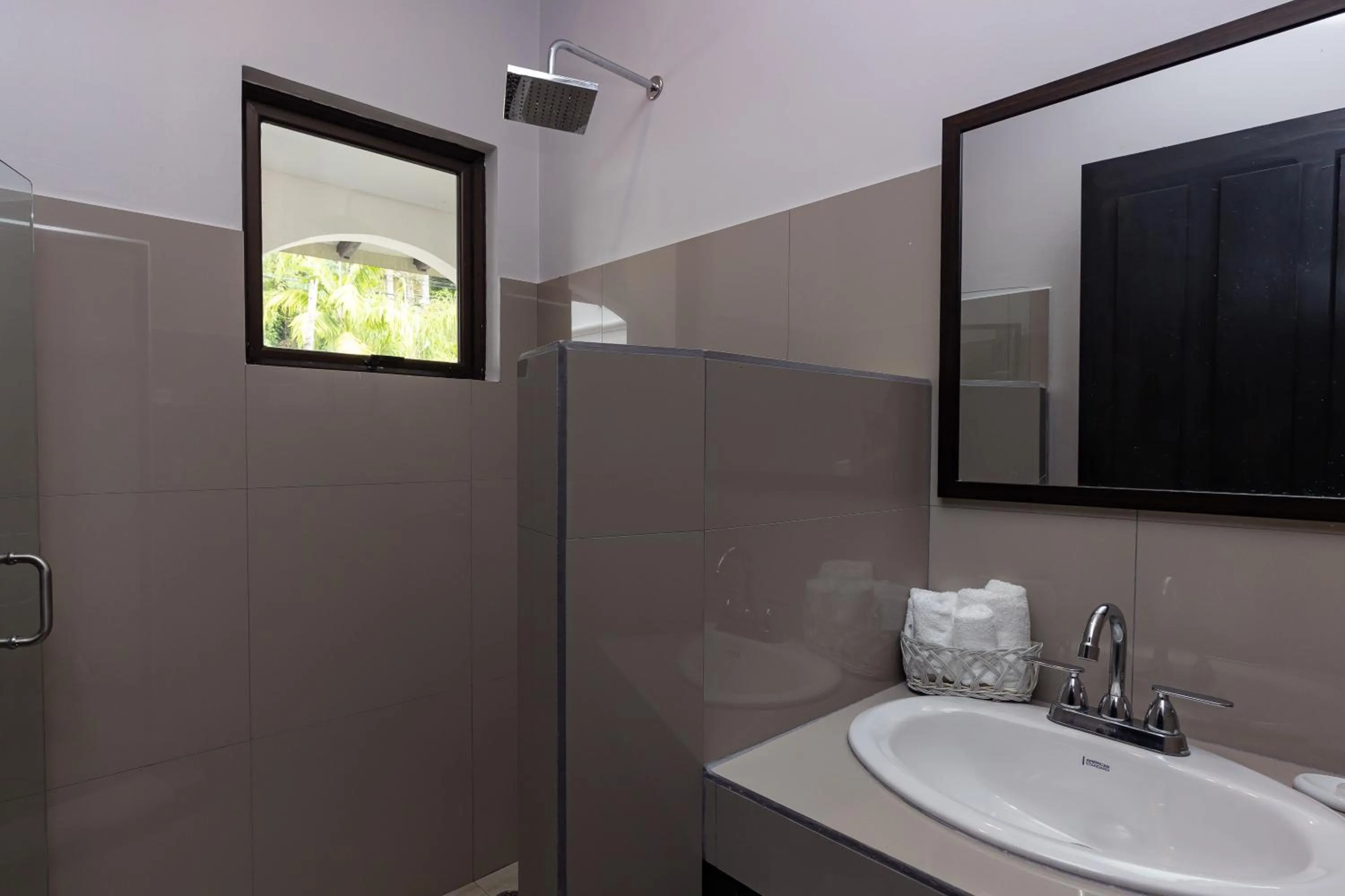 Bathroom in Shana by the Beach Manuel Antonio