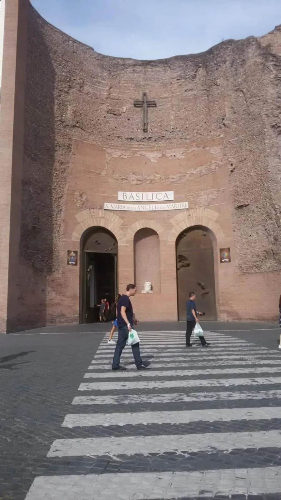 Property building in Garden's Elide