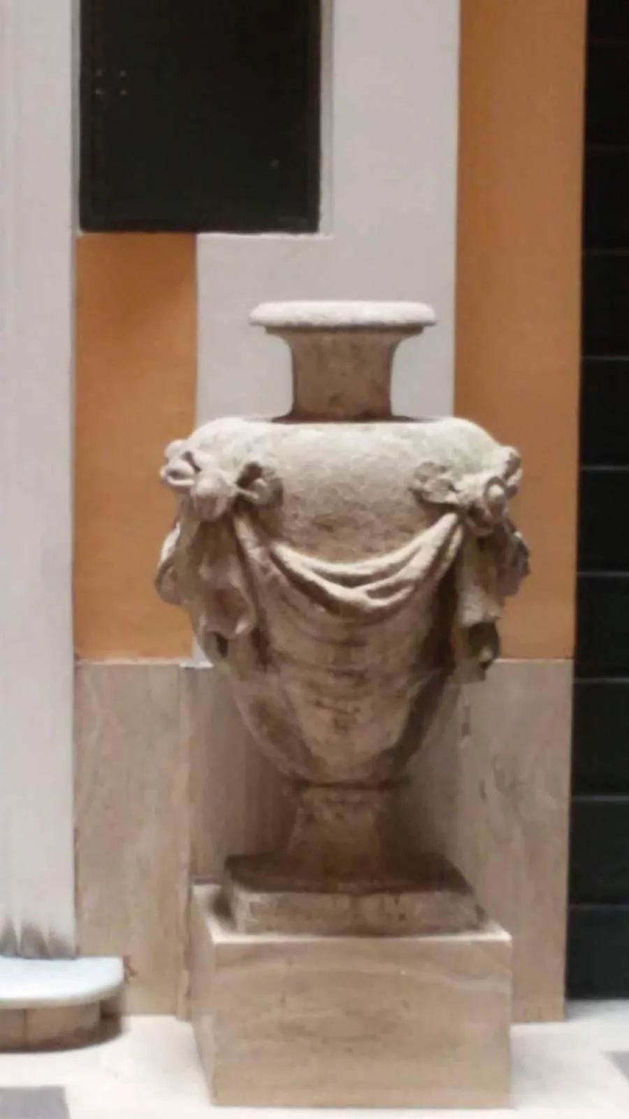 Property building in Garden's Elide