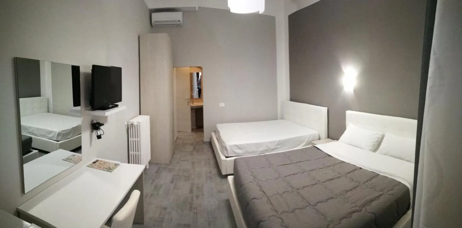 Bed in Garden's Elide