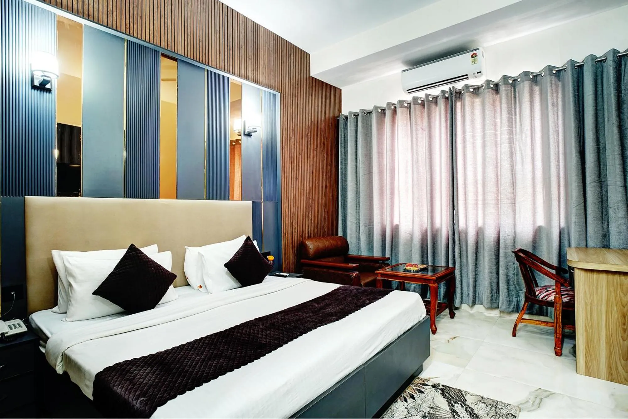 Bed in FabHotel Prime The Rivlet - MG Road & Sikanderpur Metro