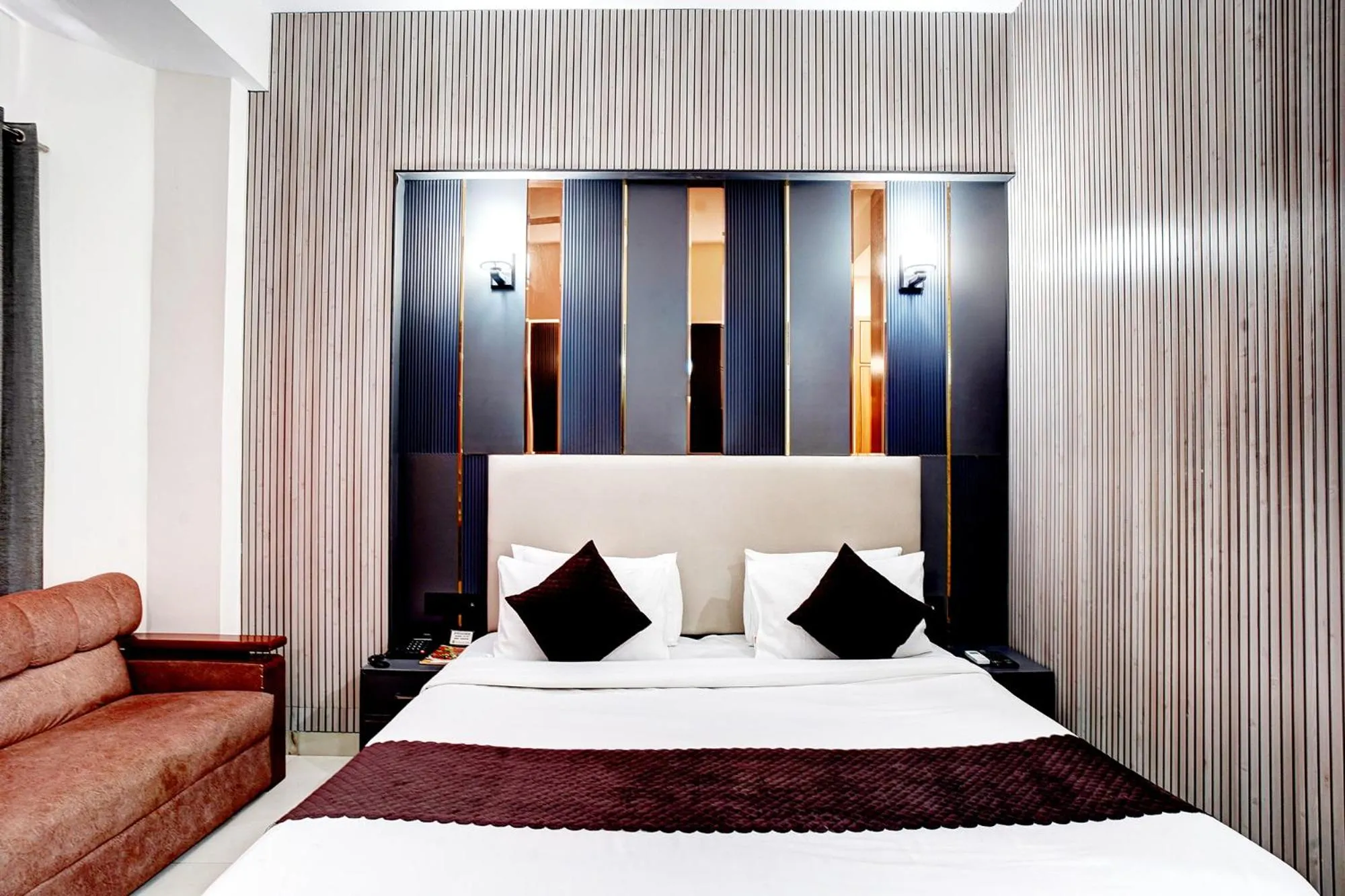 Bed in FabHotel Prime The Rivlet - MG Road & Sikanderpur Metro
