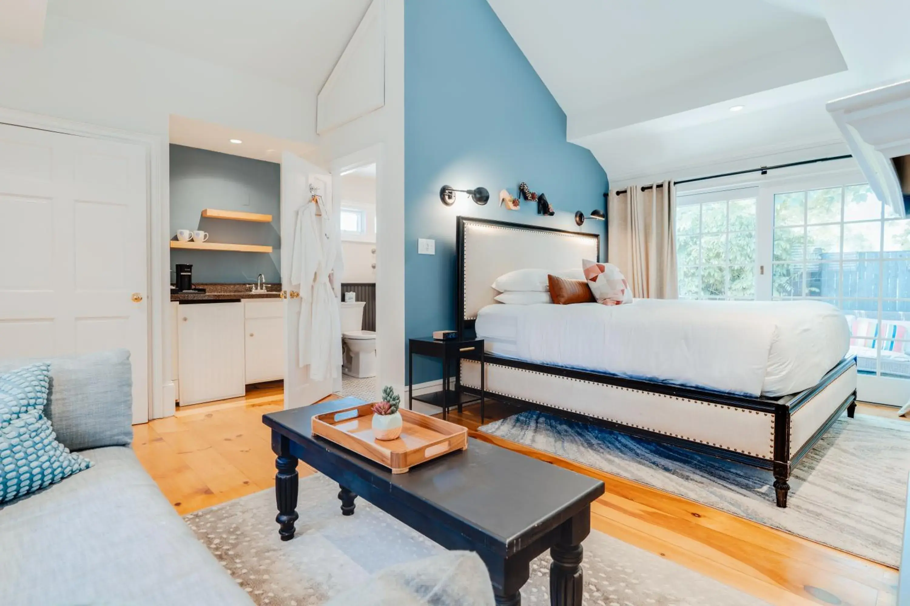 King Studio in Ellery Hotel Provincetown King Studio in Ellery Hotel Provincetown