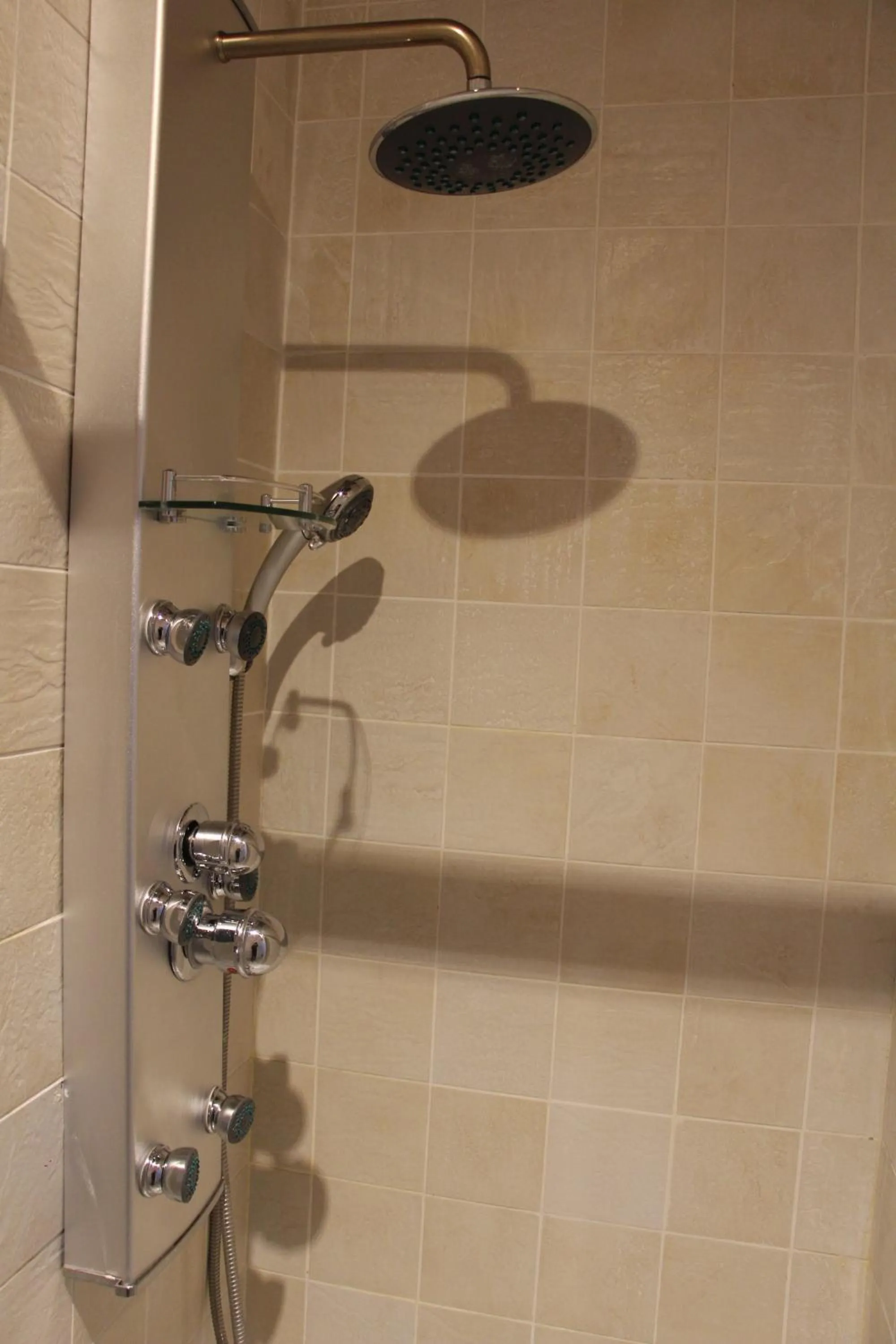 Shower in Domaine d'Alcapiès