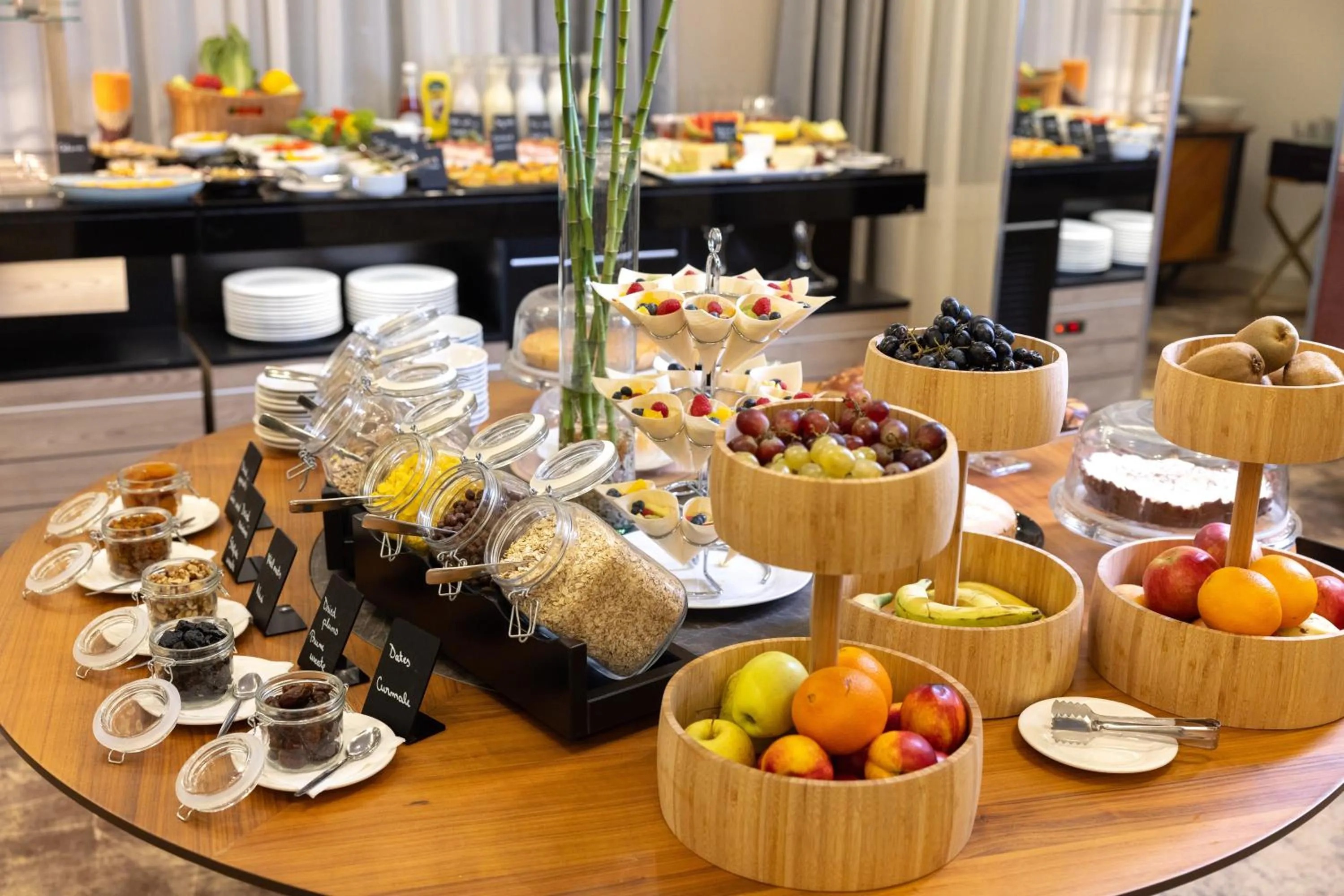 Food in Tresor Le Palais Timisoara, Curio Collection by Hilton