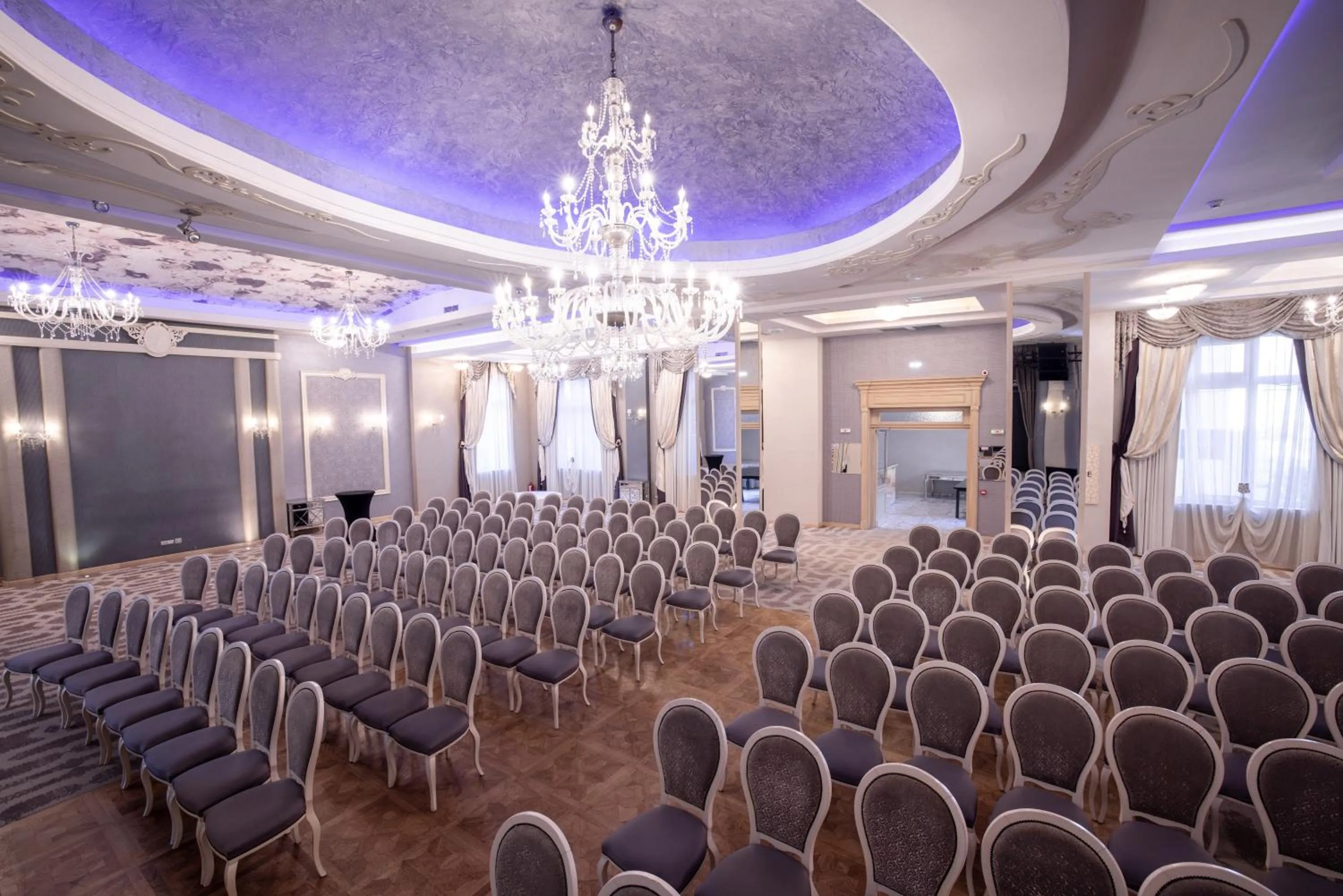 Meeting/conference room in Tresor Le Palais Timisoara, Curio Collection by Hilton