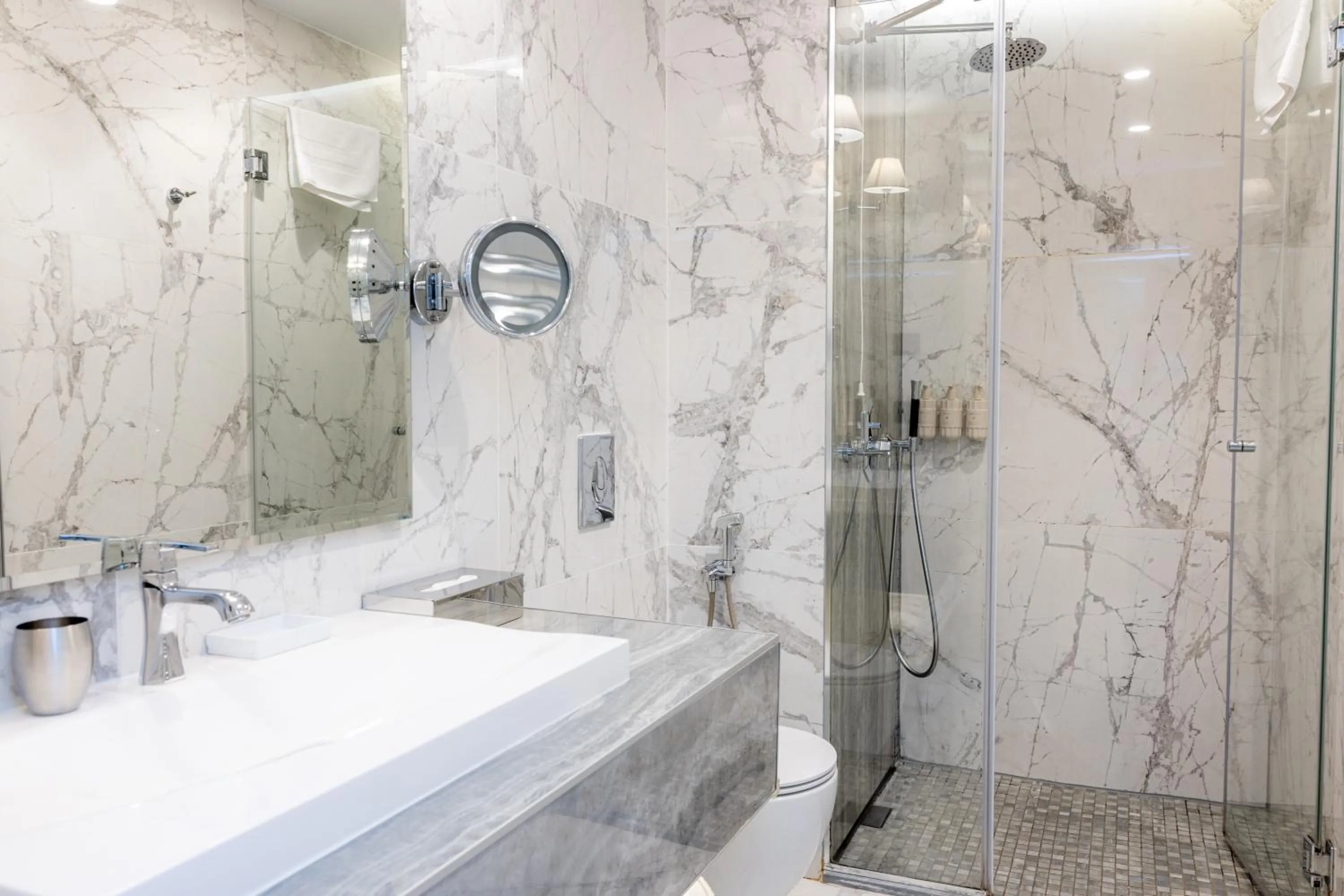 Shower in Tresor Le Palais Timisoara, Curio Collection by Hilton