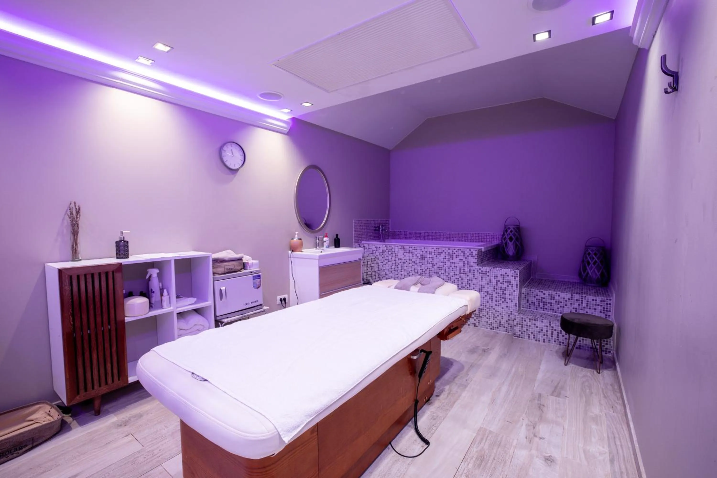 Massage, Bed in Tresor Le Palais Timisoara, Curio Collection by Hilton