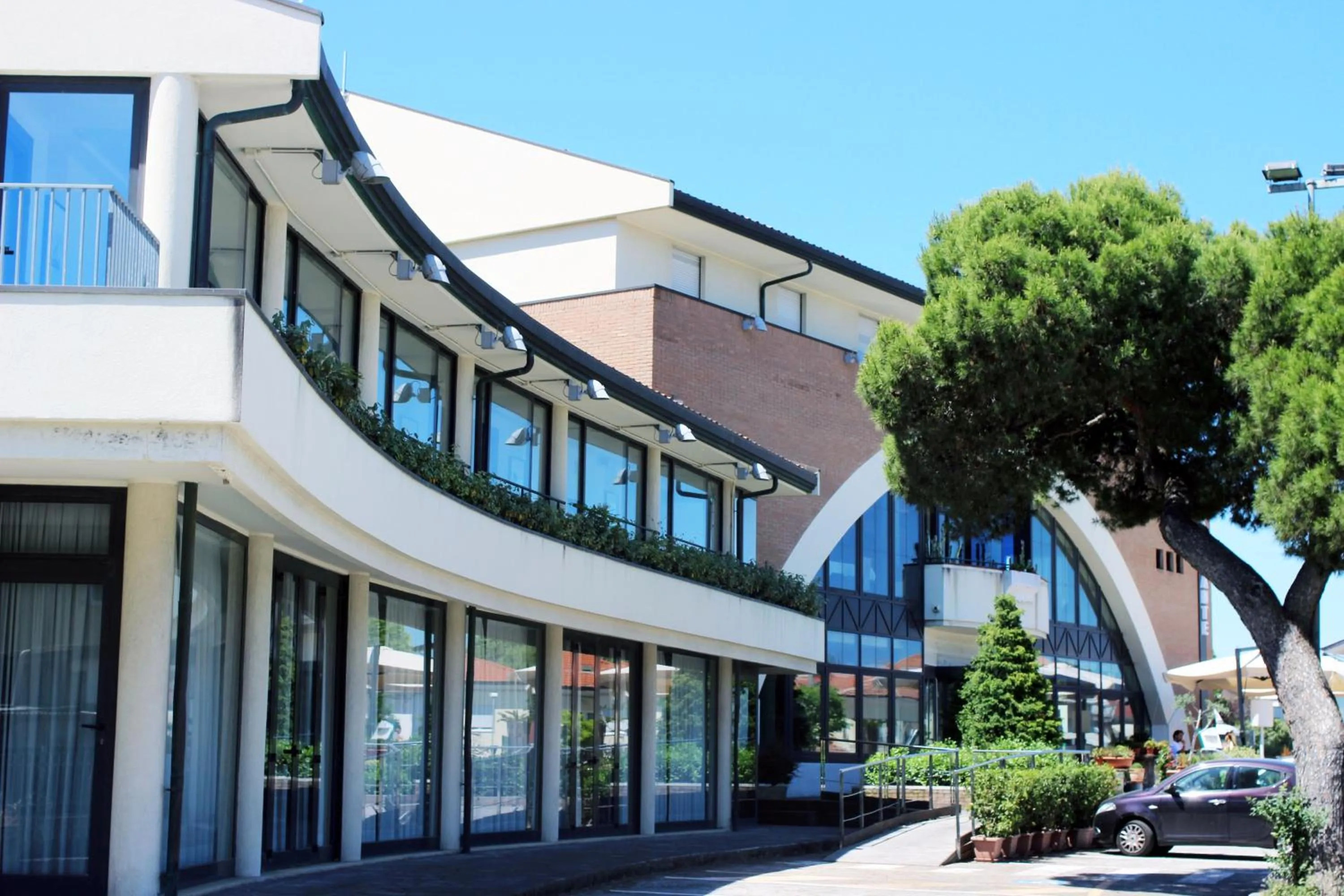 Property building in Hotel Ombra