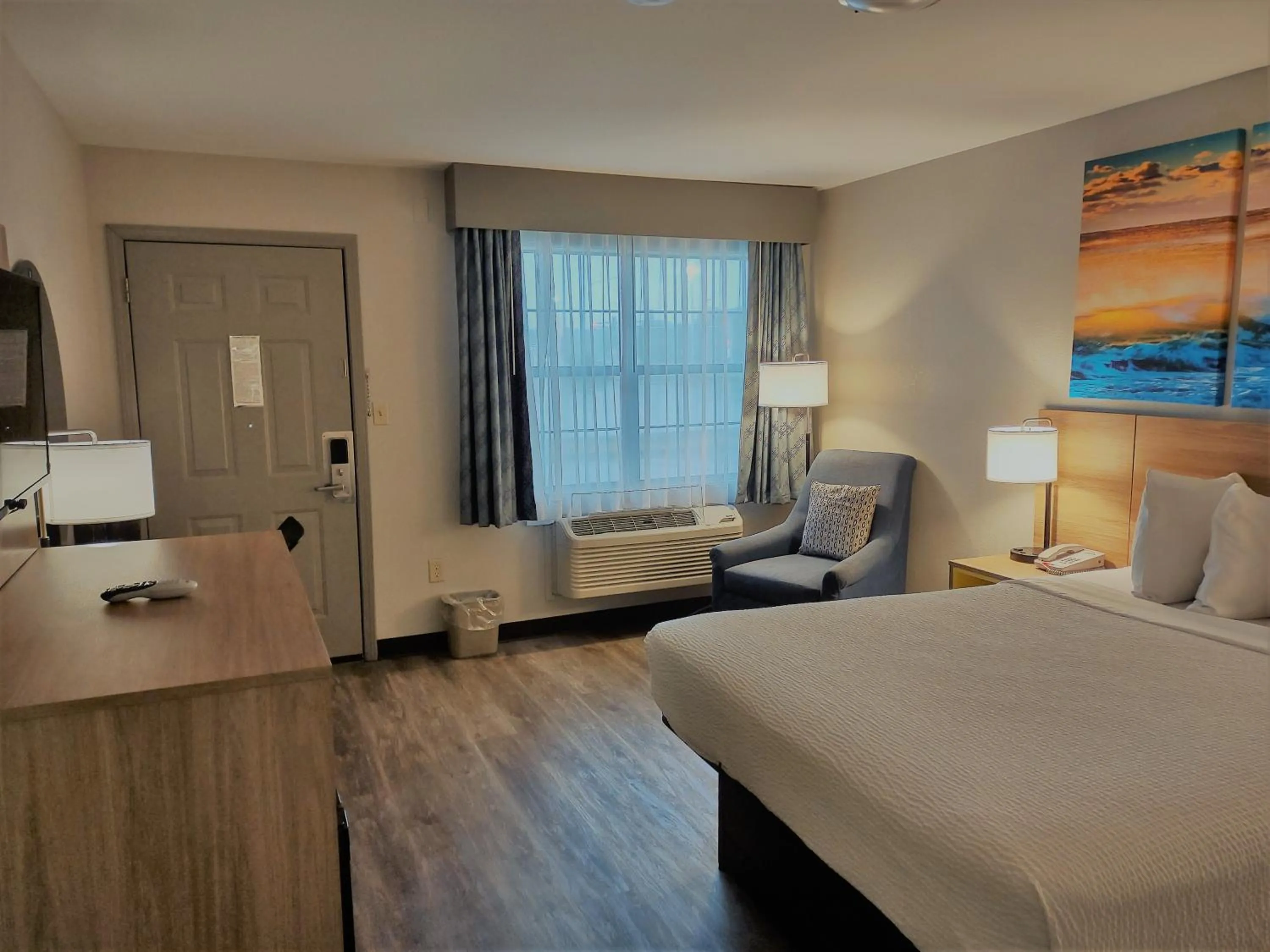 Bedroom, Bed in Days Inn by Wyndham Lonoke