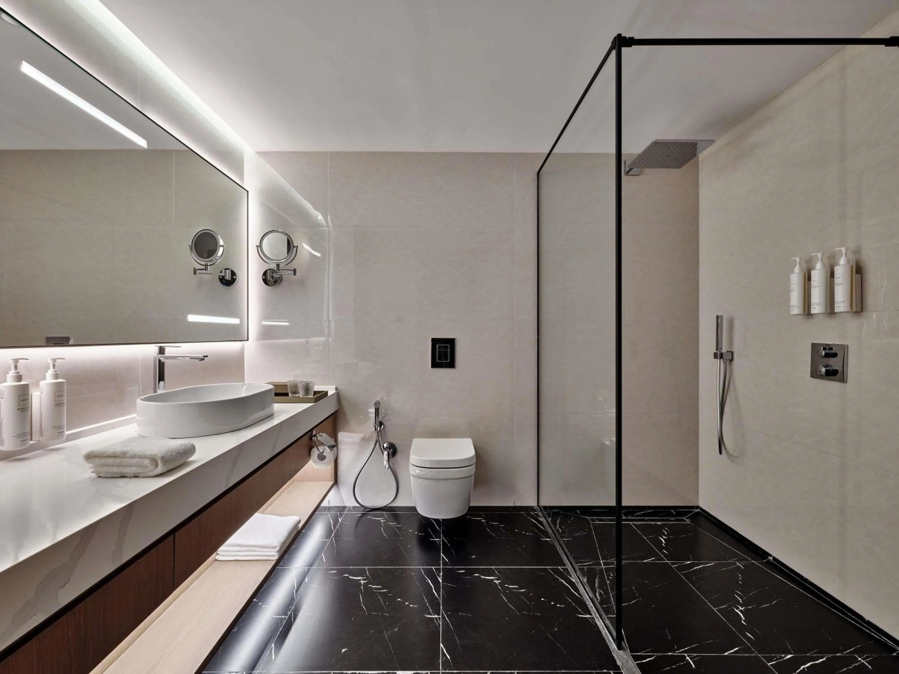 Bedroom in Swissotel Tashkent