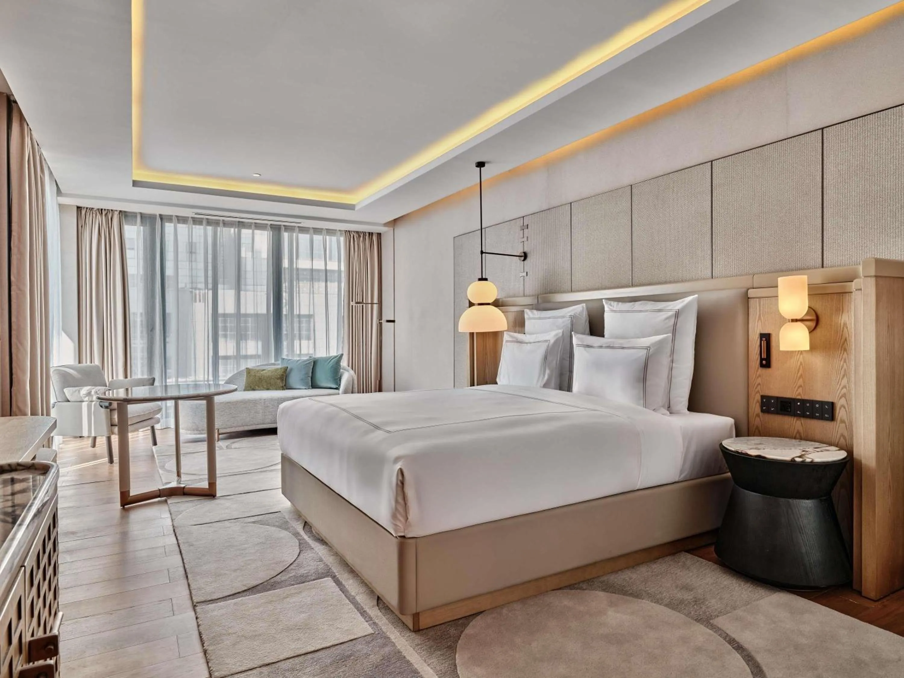 Bedroom, Bed in Swissotel Tashkent