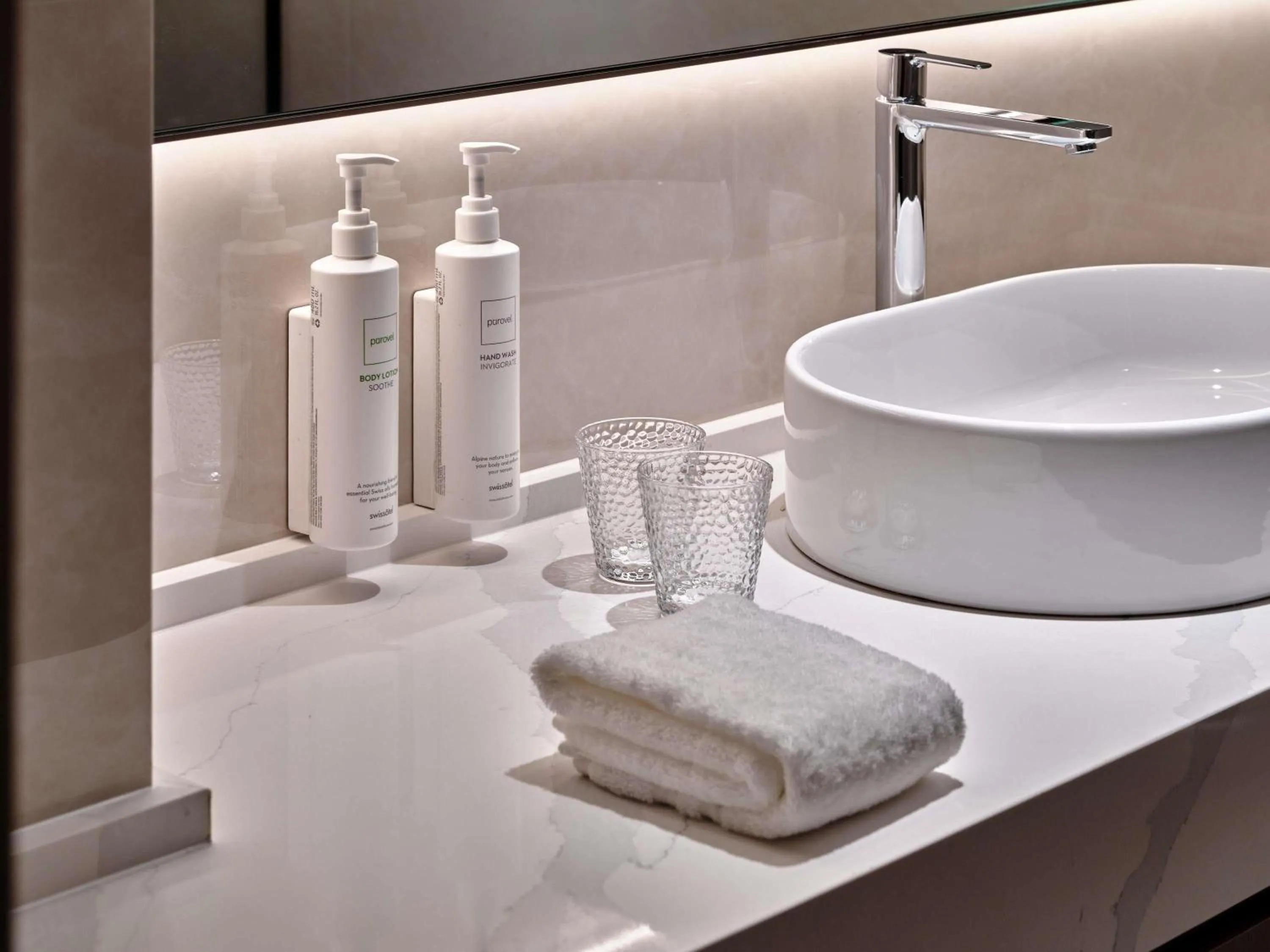 Bedroom in Swissotel Tashkent