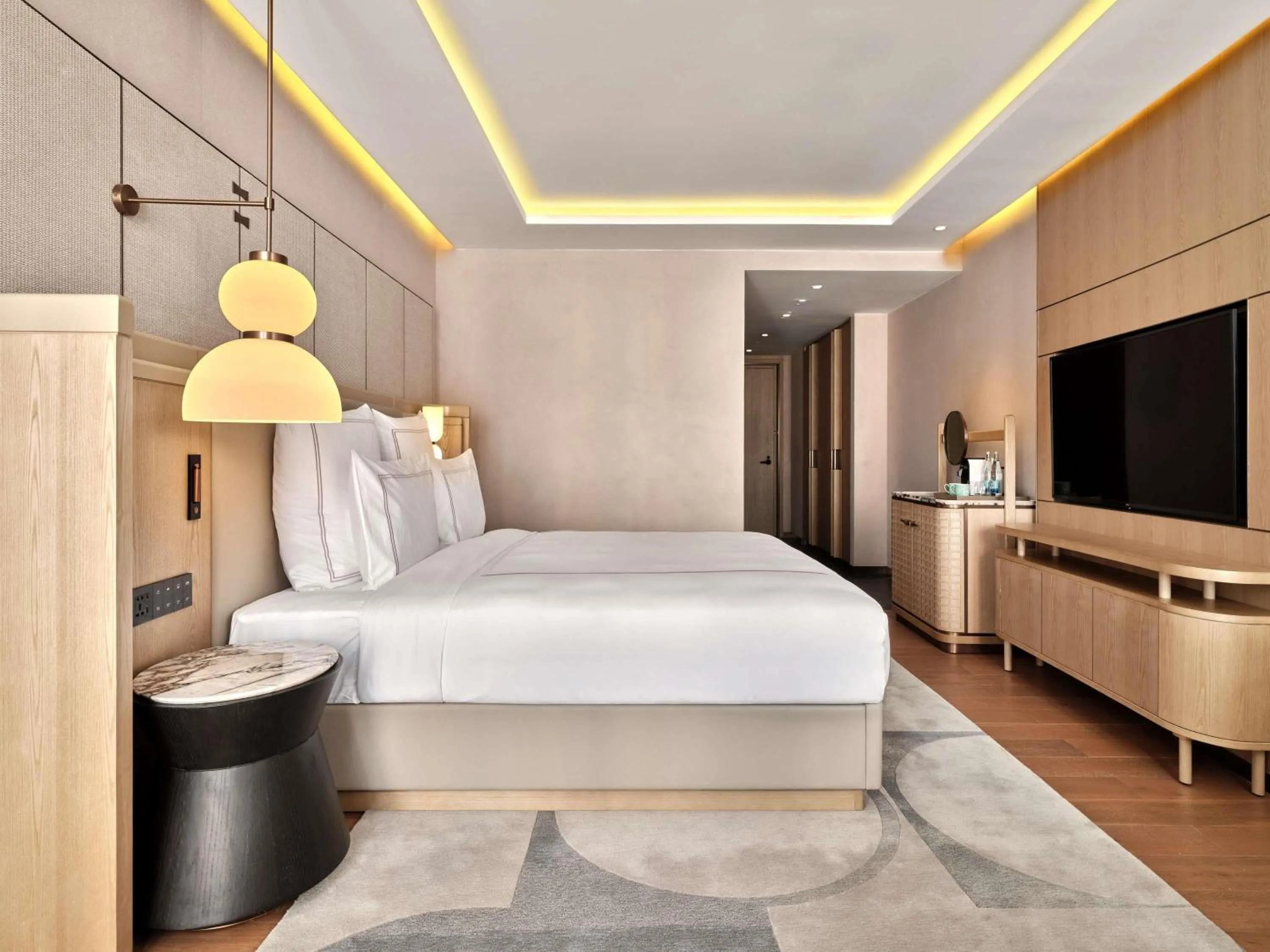 Bedroom, Bed in Swissotel Tashkent