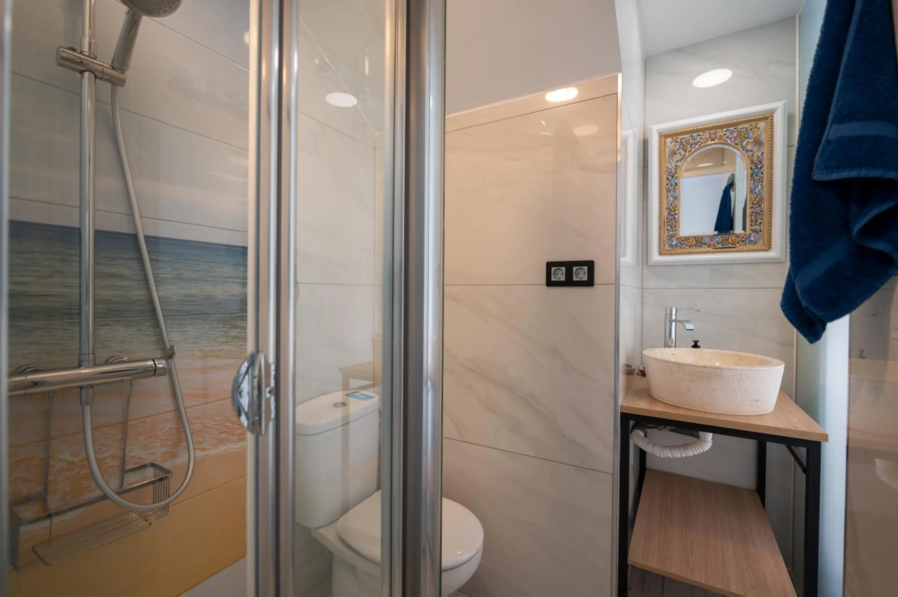 Bathroom in Apartamentos Playa Feliz