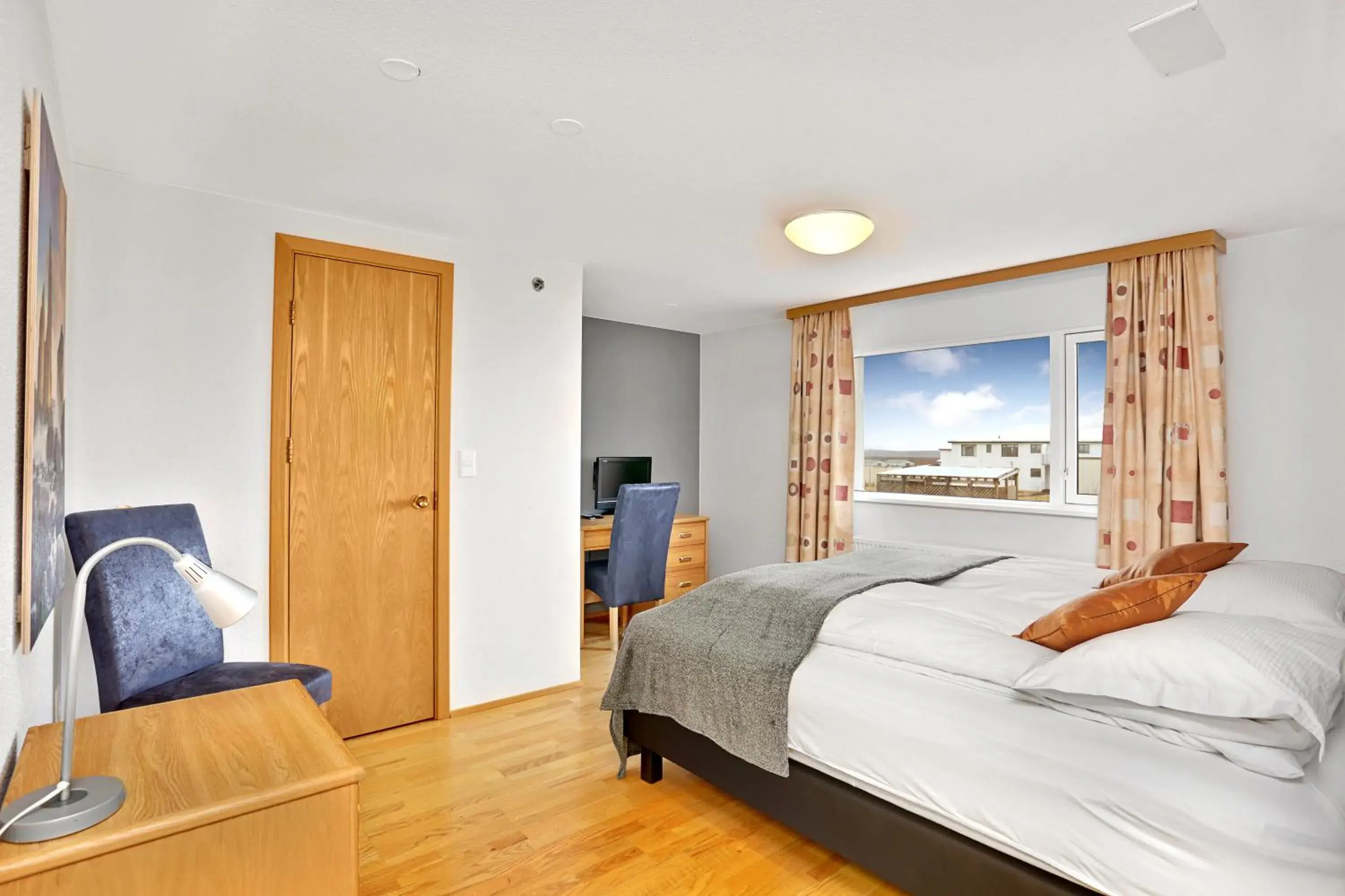 Budget Twin Room in Eldey Airport Hotel Budget Twin Room in Eldey Airport Hotel