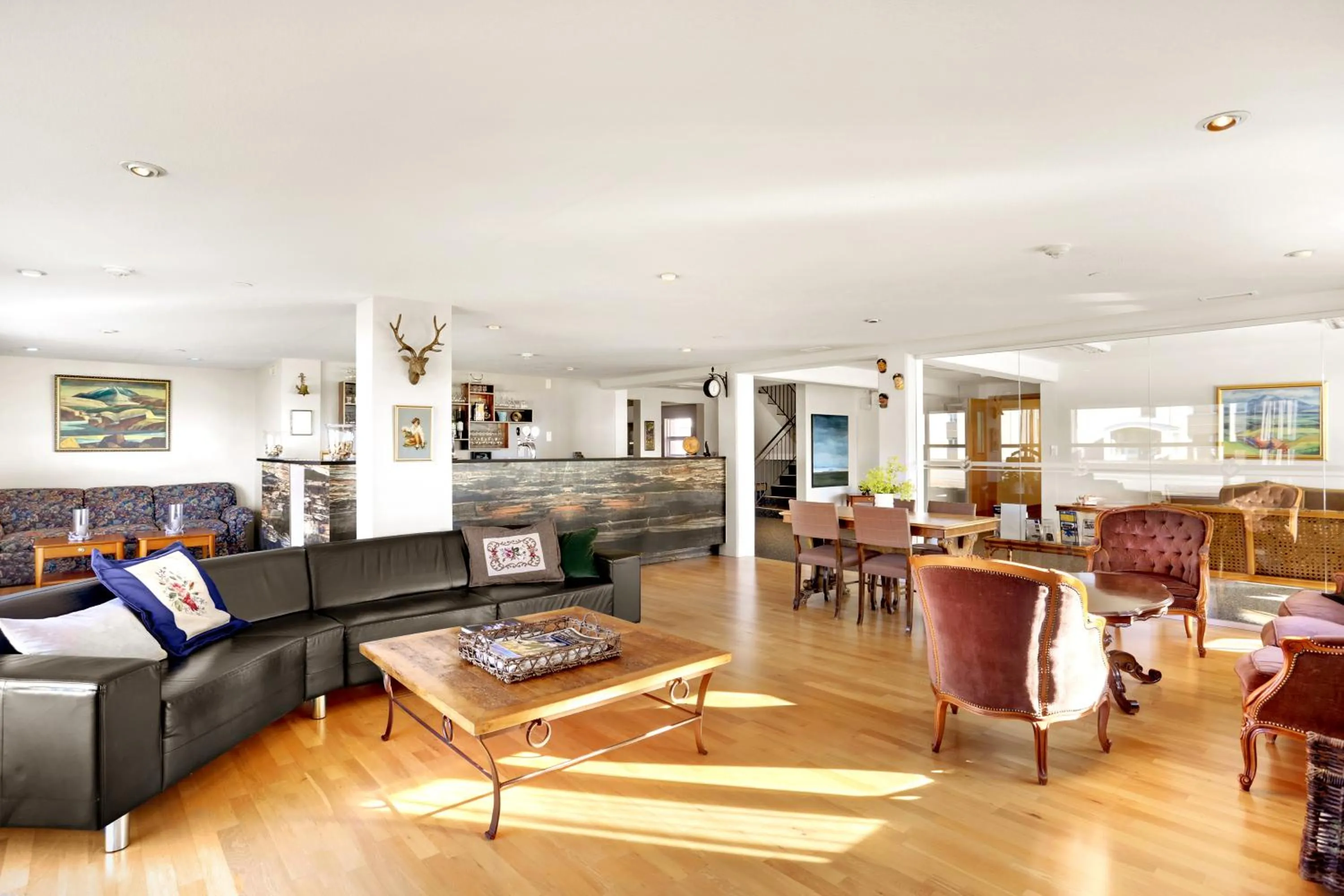 Toilet in Eldey Airport Hotel