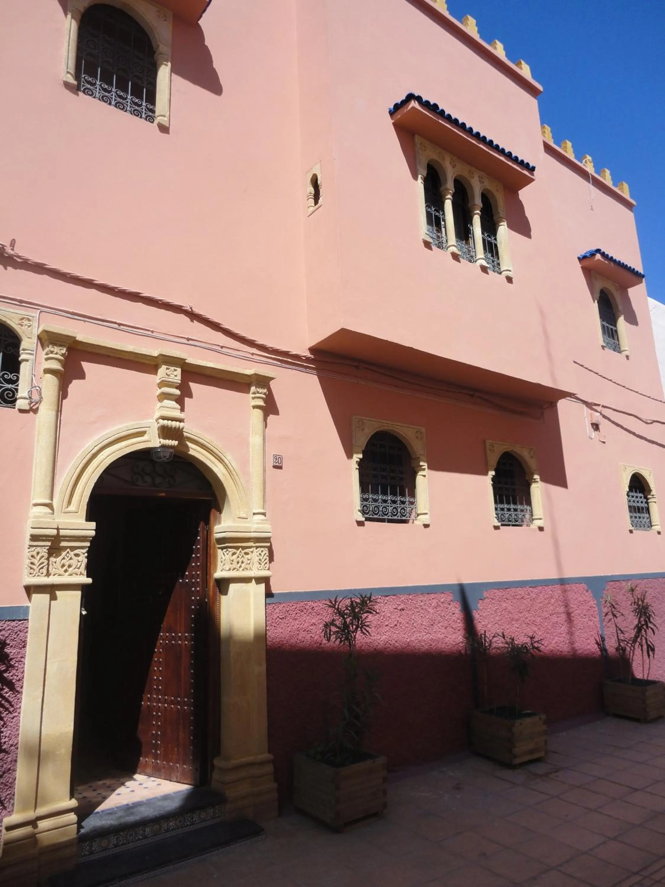 Facade/entrance in Dar Yanis
