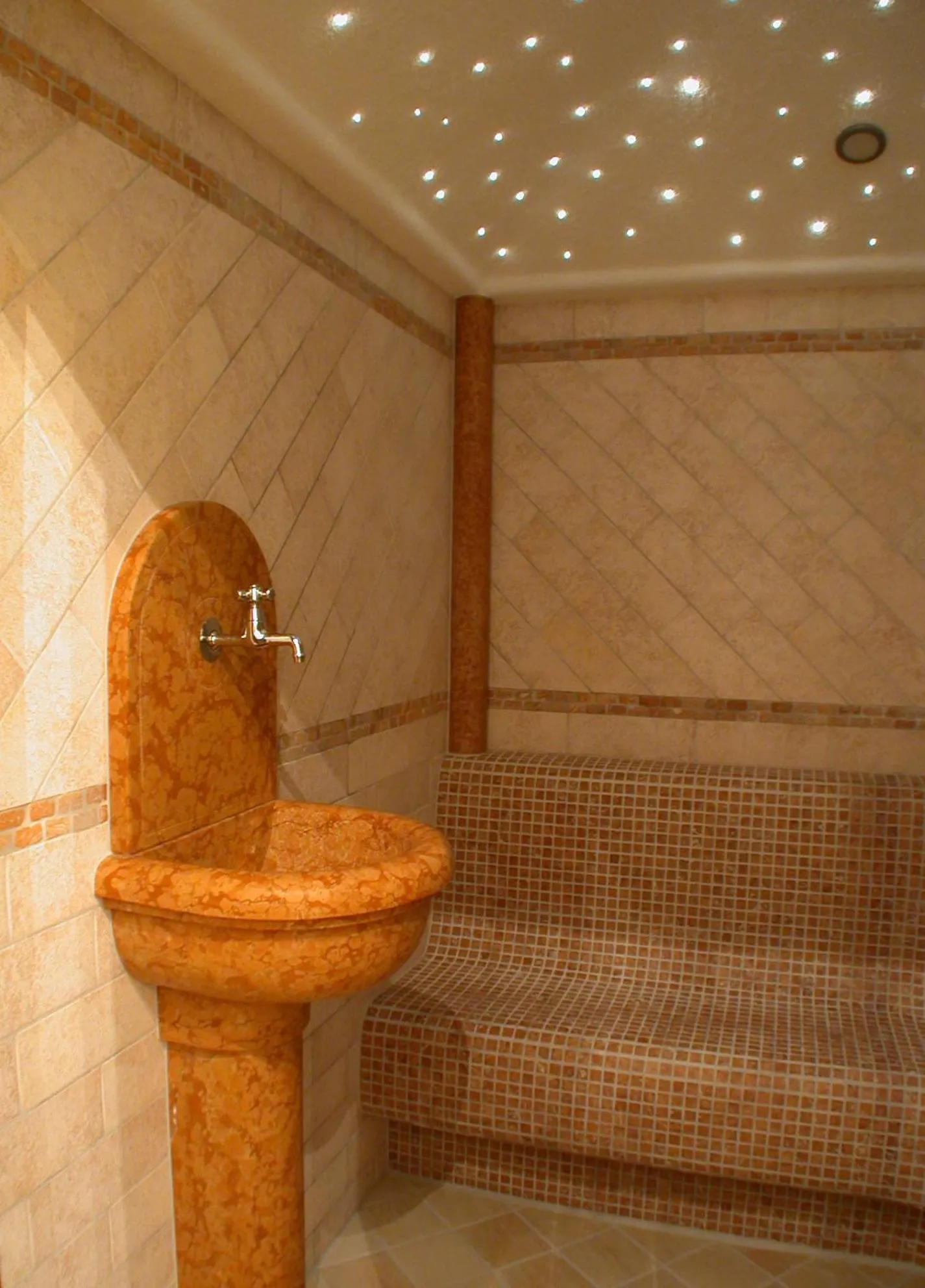 Steam room in Hotel San Martino