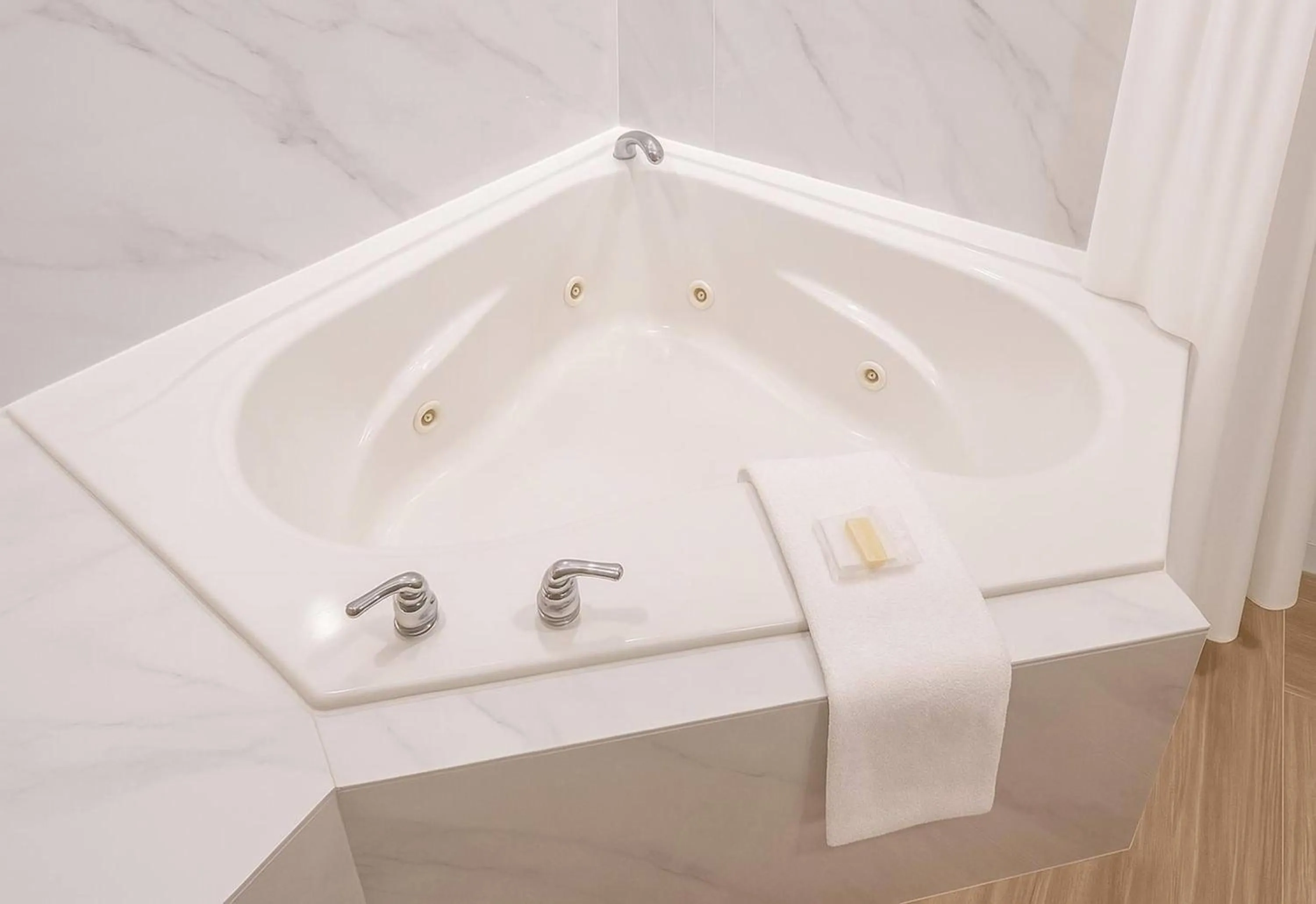 Photo of the whole room in Travelodge by Wyndham Muskegon