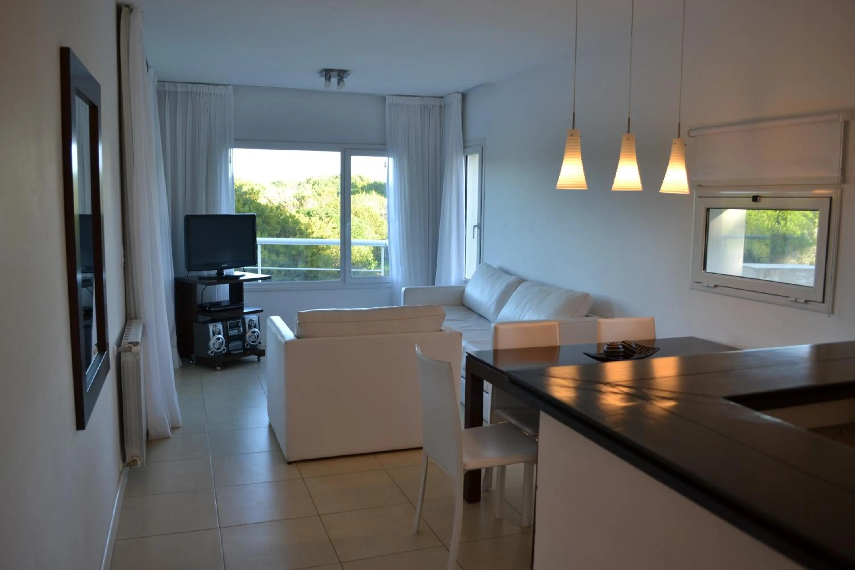 Dining area in Valeria Playa Apart