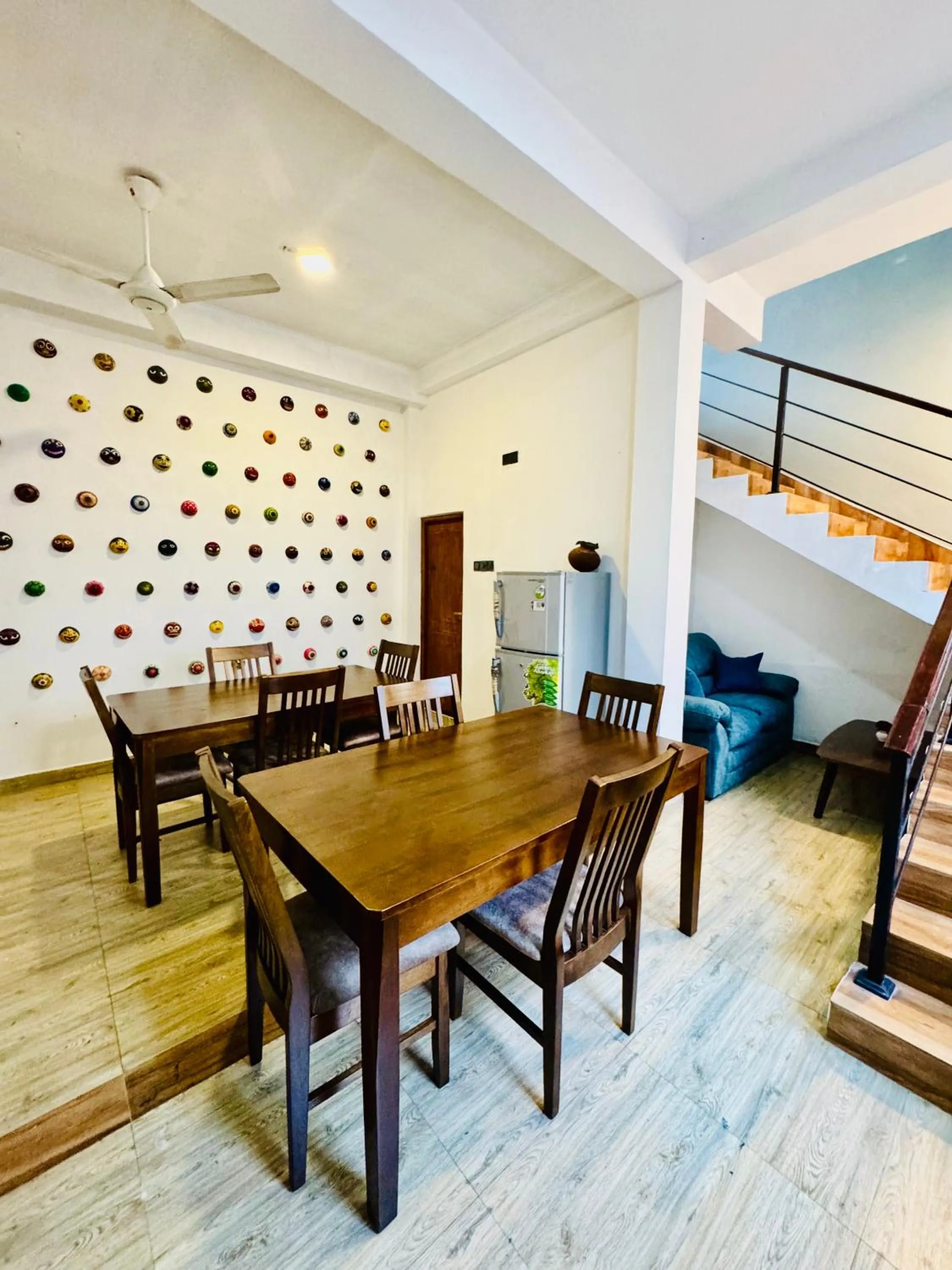 Restaurant/places to eat in Queens mount