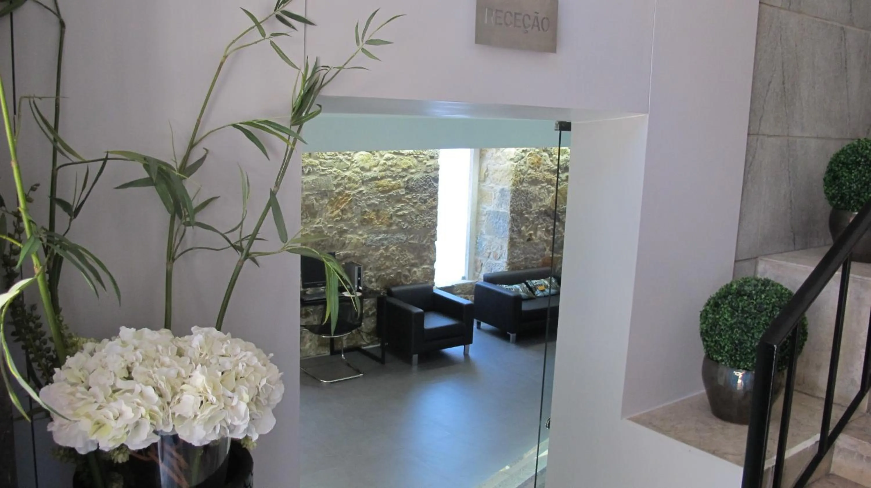 Lobby or reception in V Dinastia