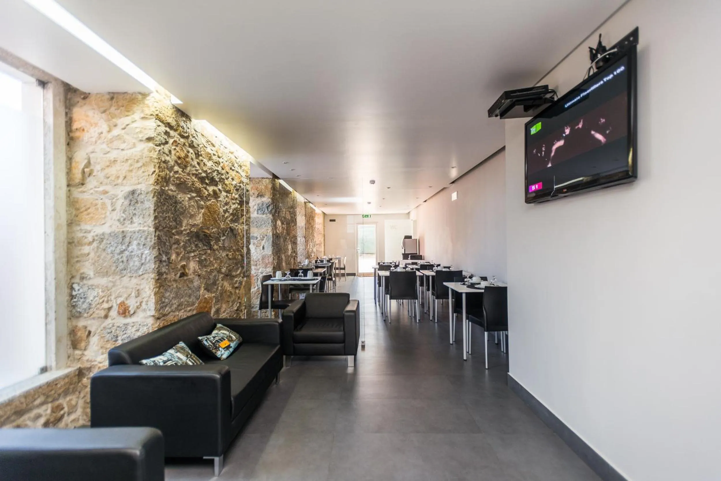 Restaurant/places to eat in V Dinastia