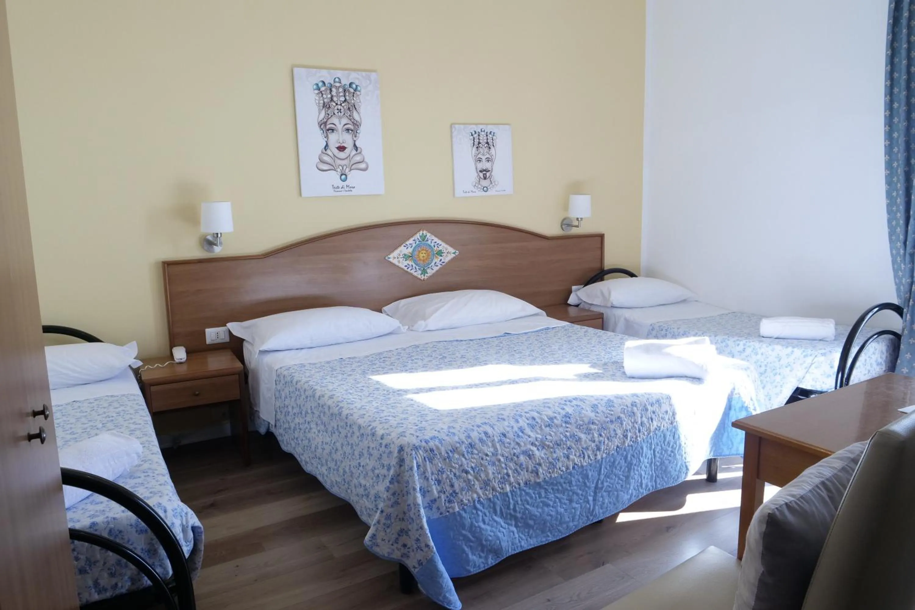 Bedroom, Bed in Hotel Elios Tao