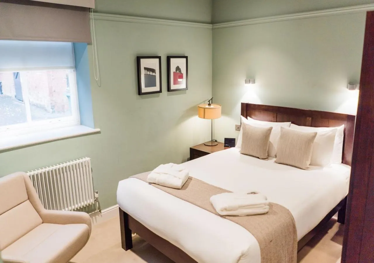 Bedroom, Bed in Edgbaston Park Hotel Birmingham