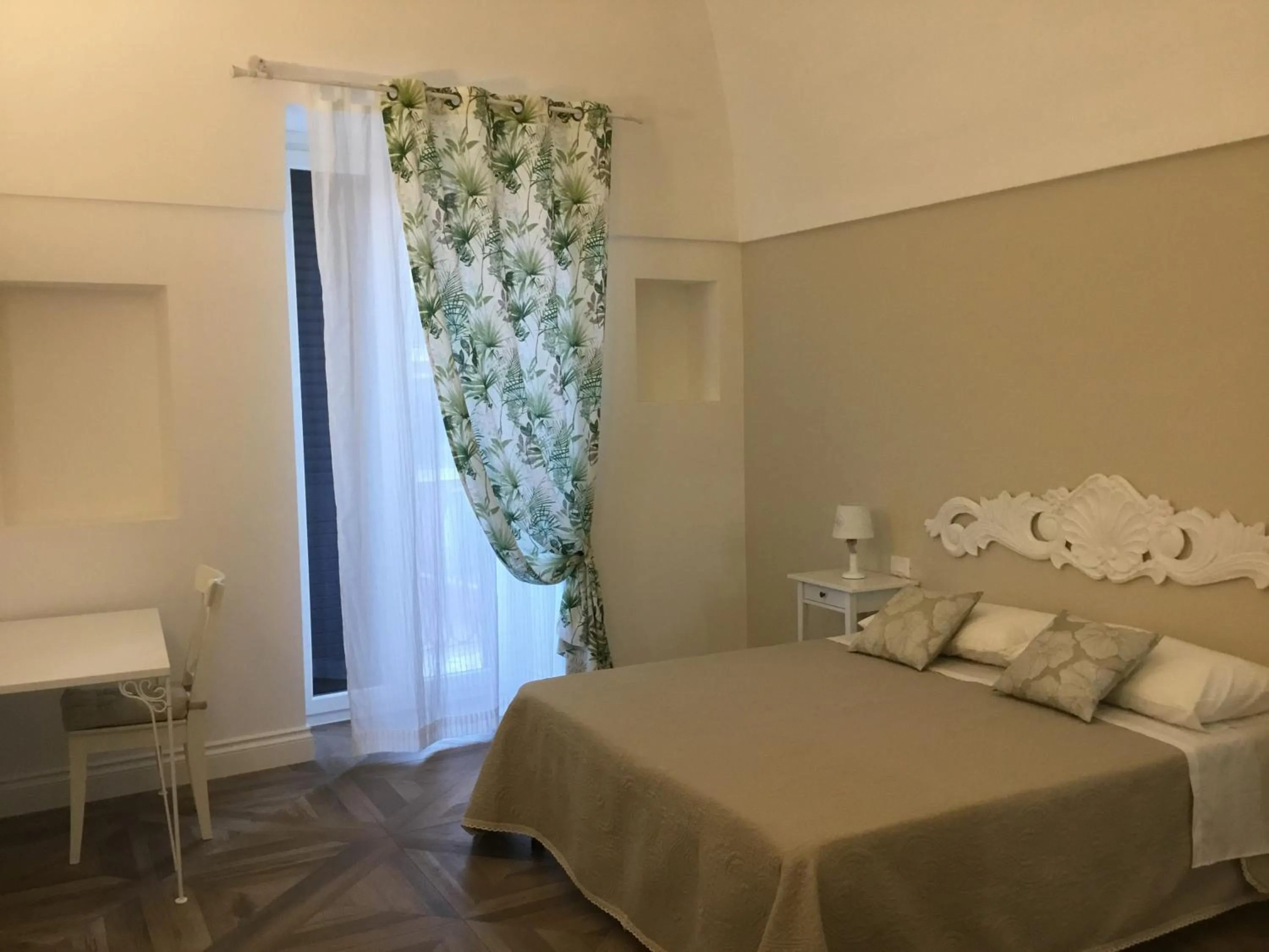 Bedroom, Bed in BED & BREAKFAST PL PALACE