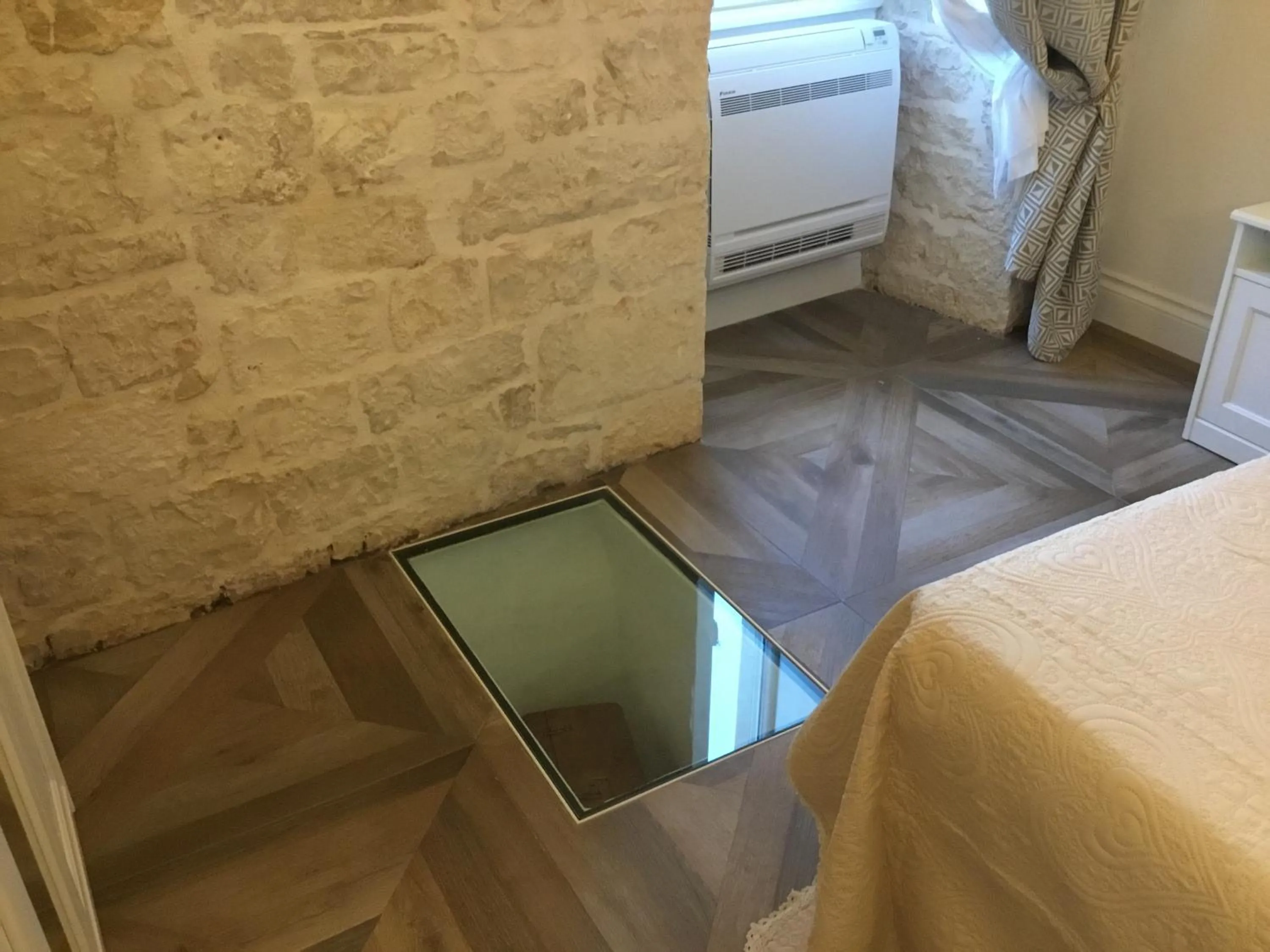 Decorative detail, Bed in BED & BREAKFAST PL PALACE