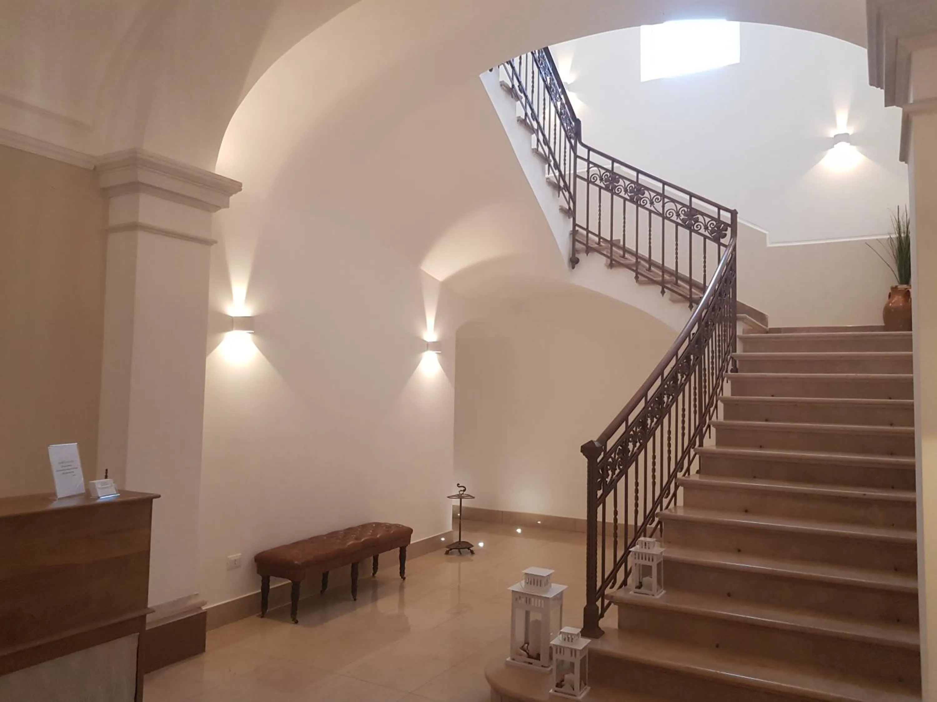 Lobby or reception in BED & BREAKFAST PL PALACE