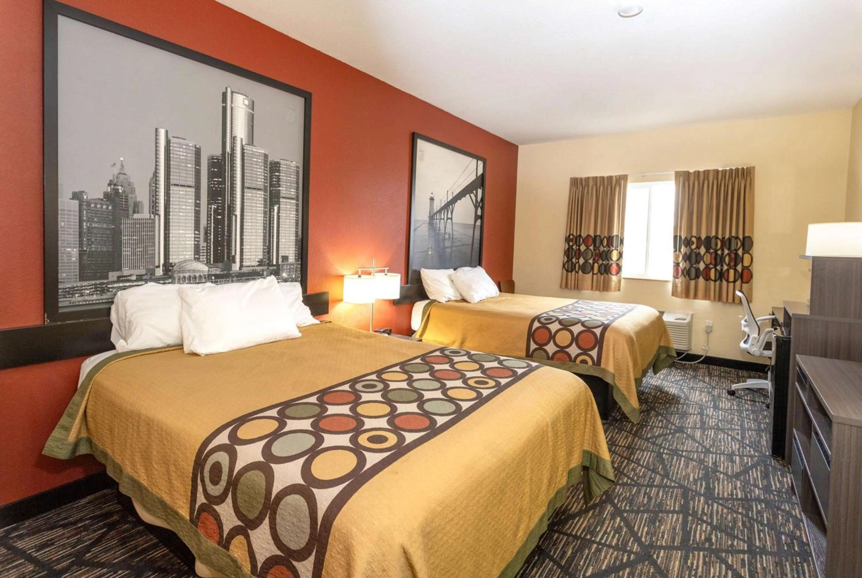 Photo of the whole room, Bed in Super 8 by Wyndham Big Rapids