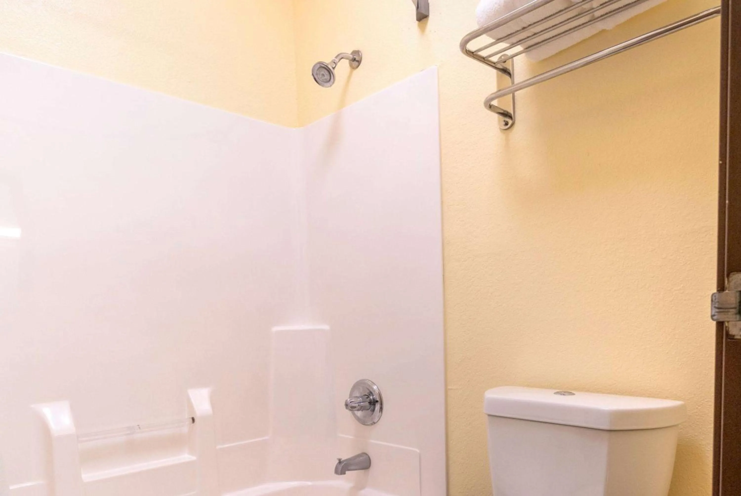 Bathroom in Super 8 by Wyndham Big Rapids