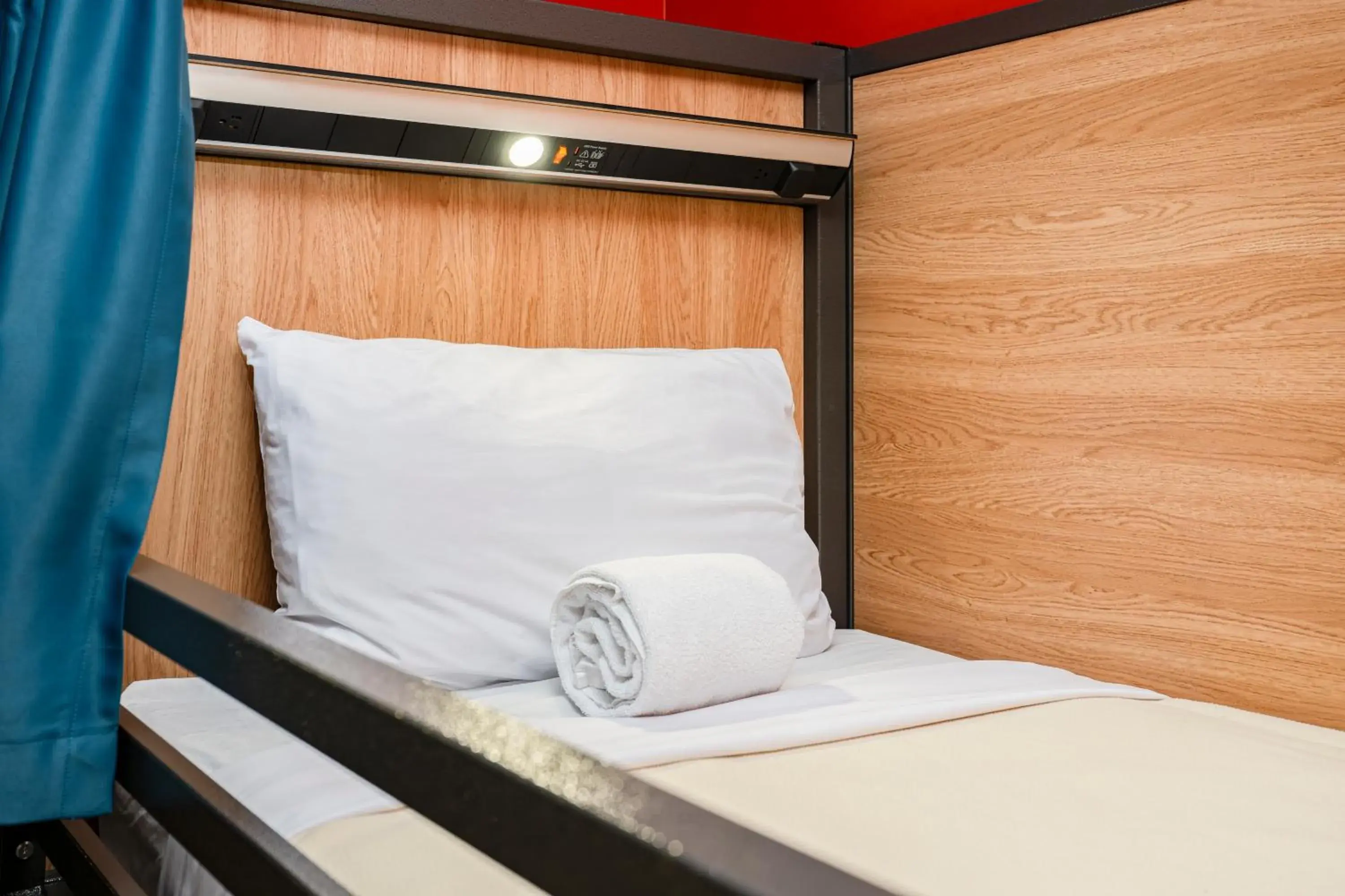 Bed in Men's 4-Bed Dormitory in HI Boston Hostel Bed in Men's 4-Bed Dormitory in HI Boston Hostel