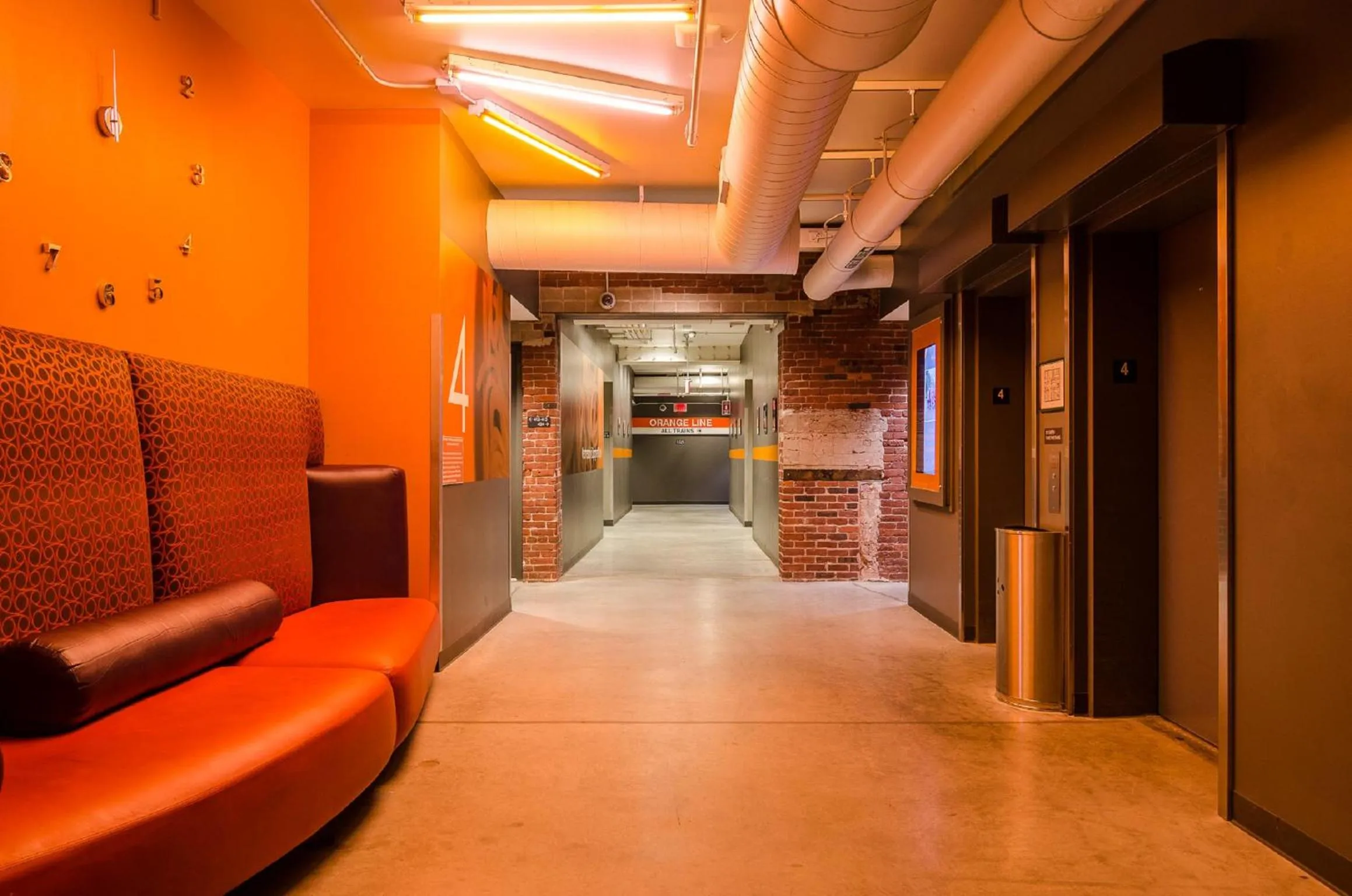 Lobby or reception in HI Boston Hostel