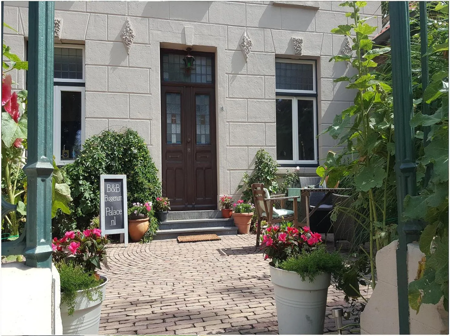 Balcony/Terrace in B&B Buggenum Palace