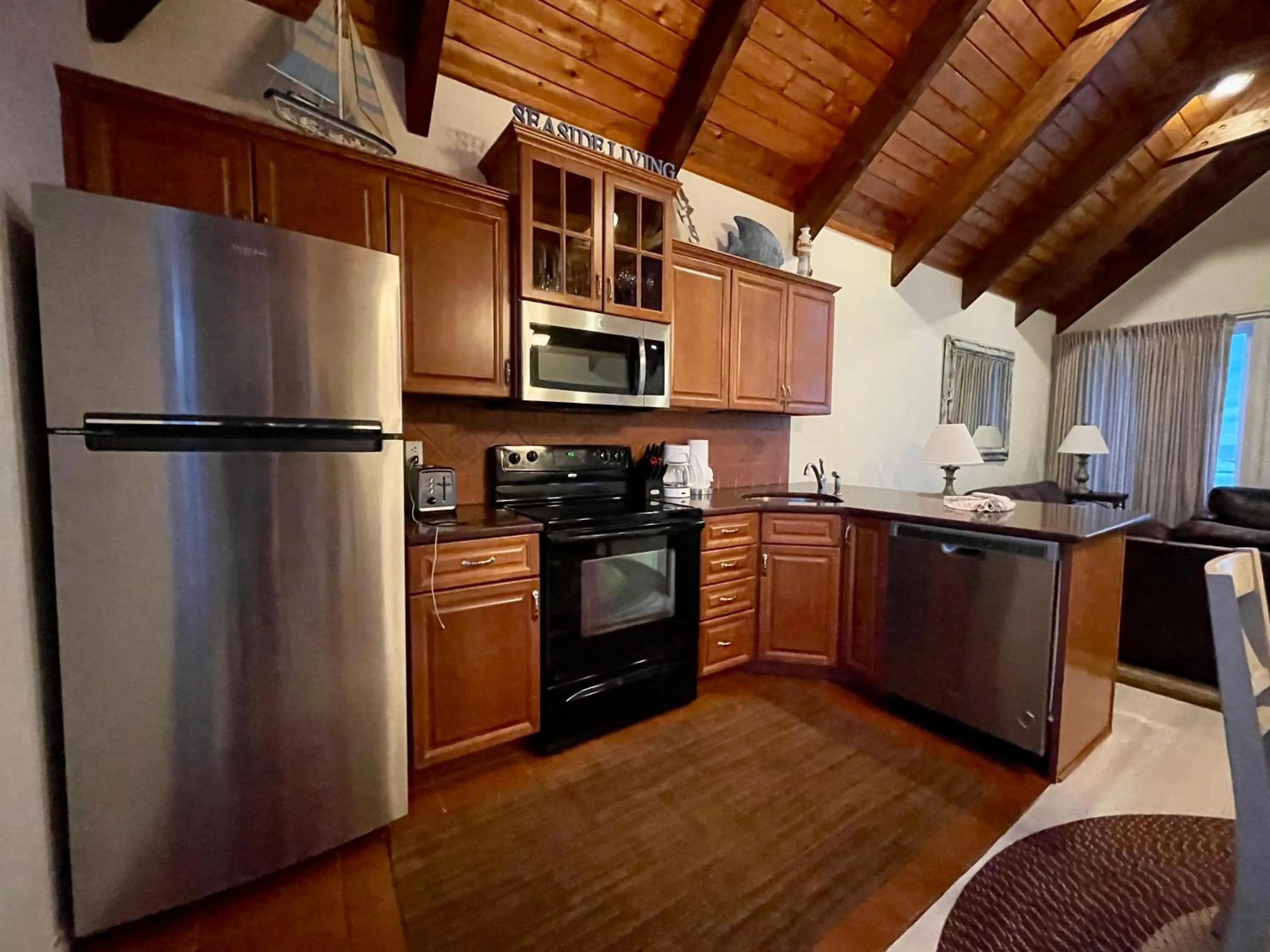 Townhouses & Captain's Quarters