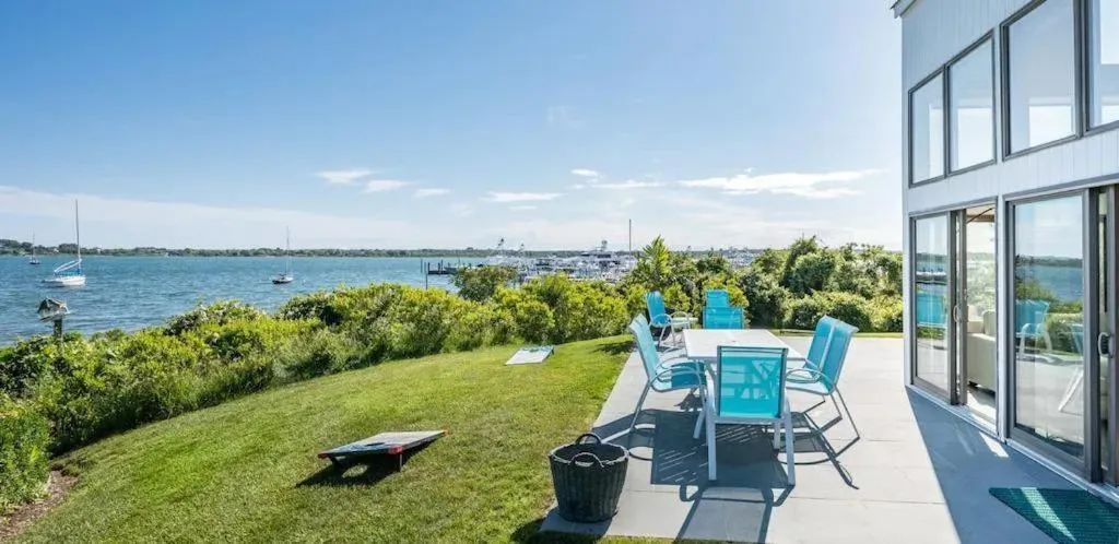 Townhouses & Captain's Quarters