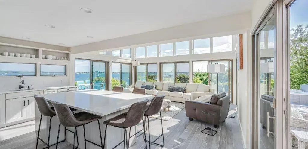 Townhouses & Captain's Quarters