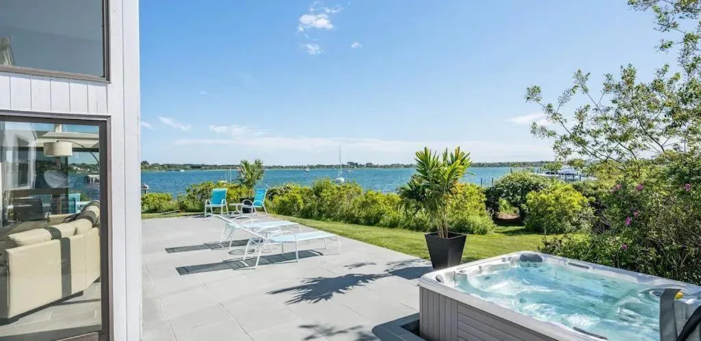 Lake view in Townhouses & Captain's Quarters