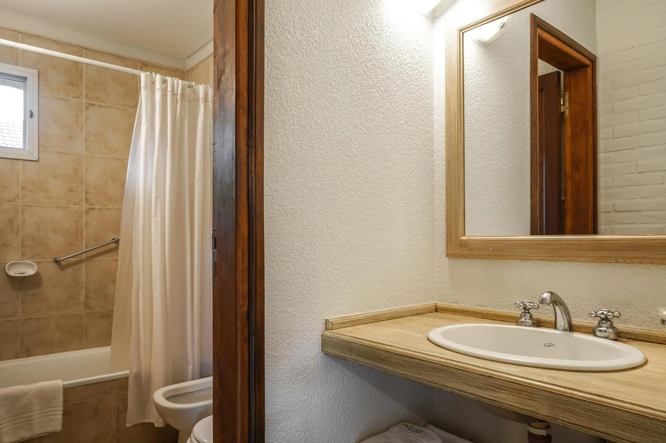 Valeria House Rental Suites