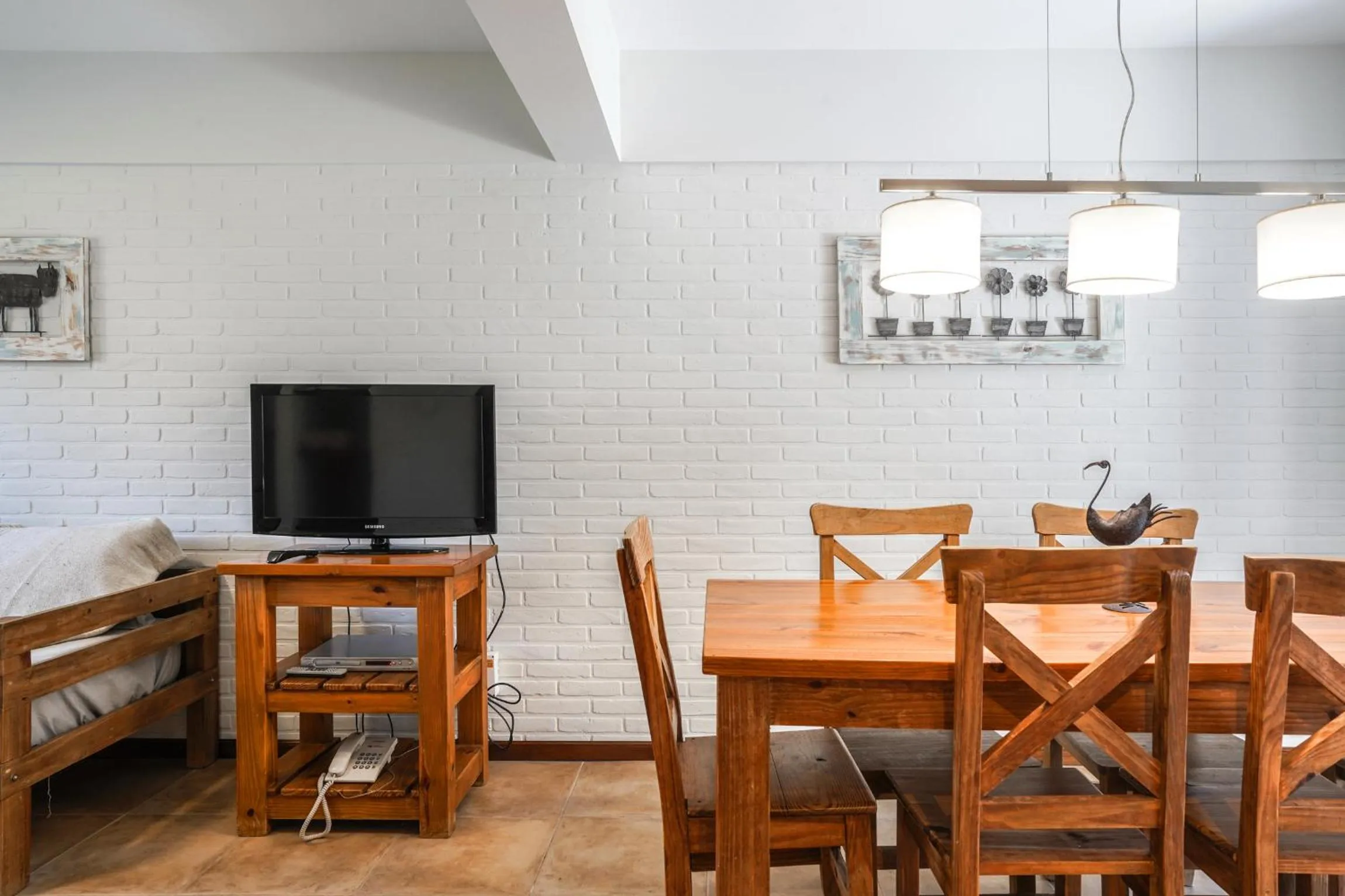 Valeria House Rental Suites