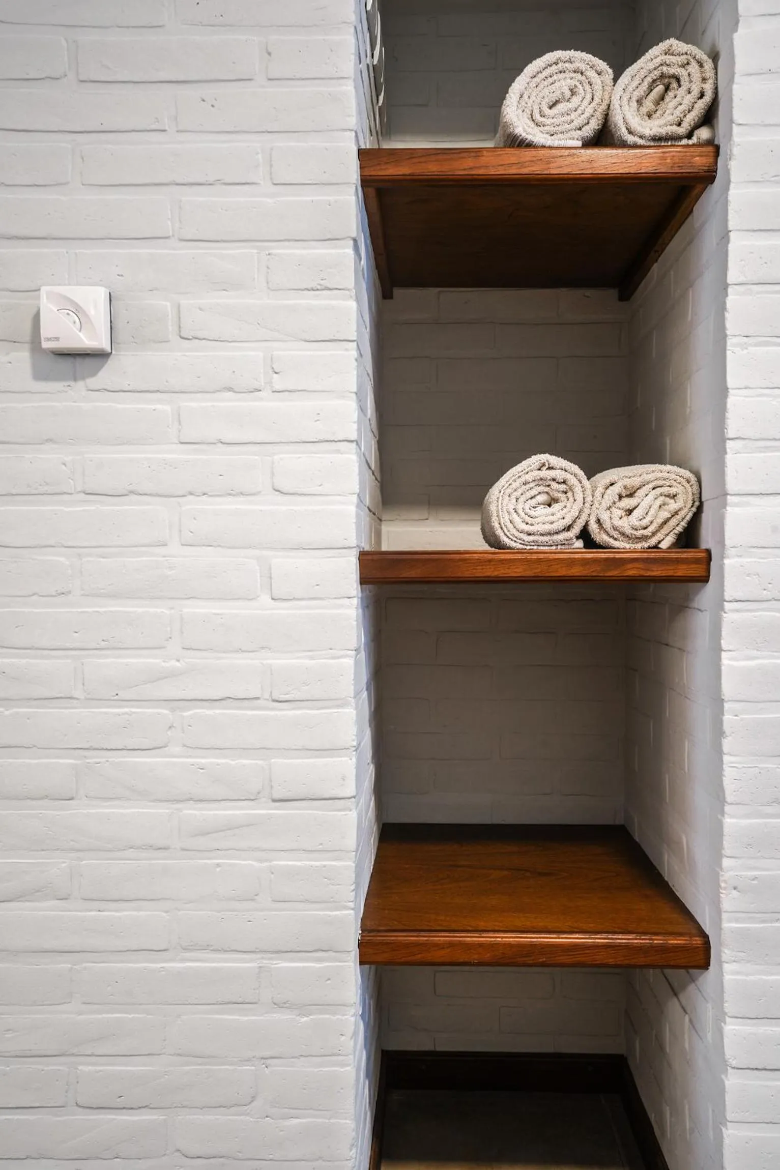 Valeria House Rental Suites